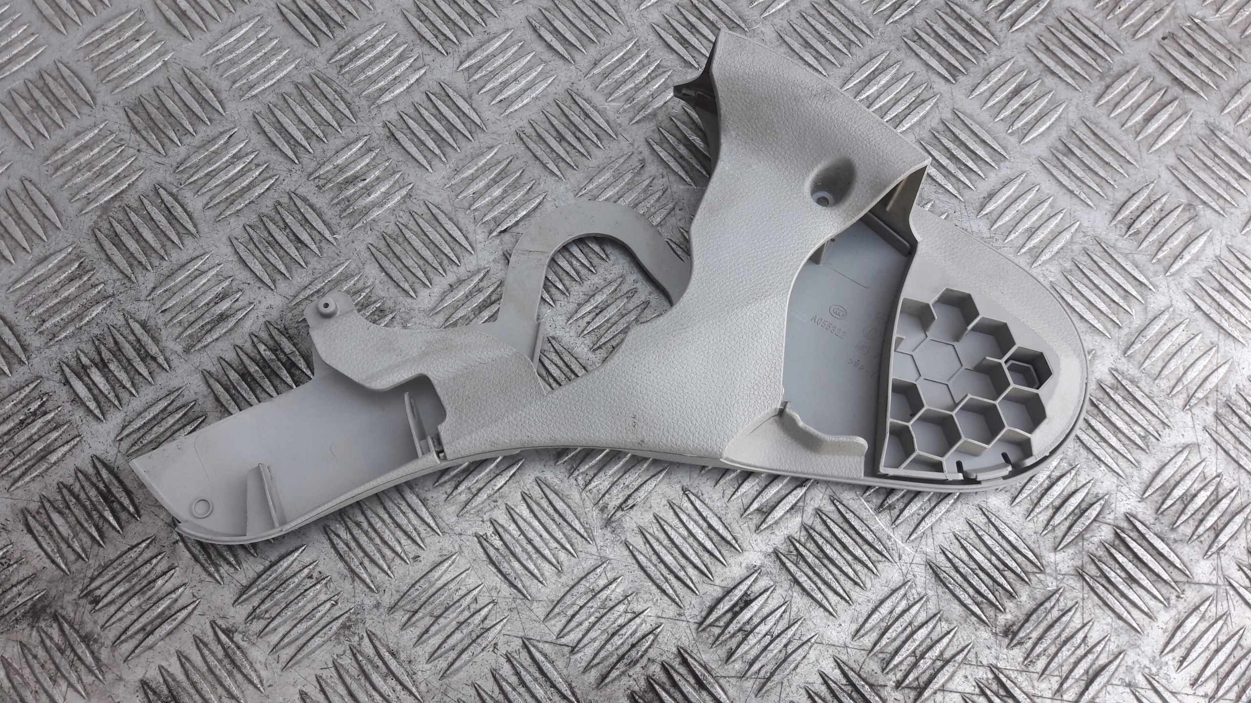 MERCEDES W204 Blende Abdeckung SITZ links oder rechts MASKOWNICA vorne