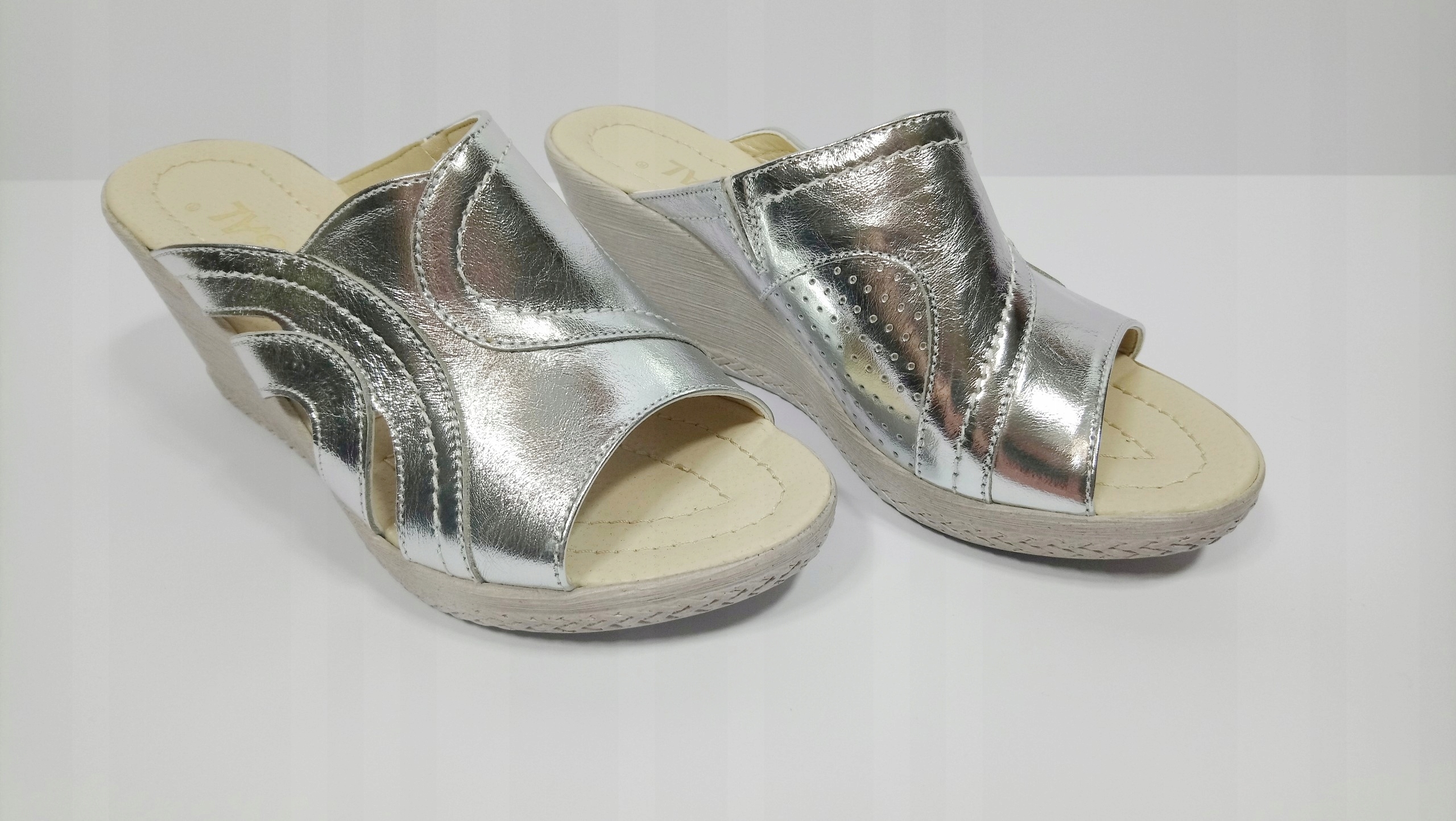 Krisbal 364L nazouváky Polské stříbrné 36 Kůže