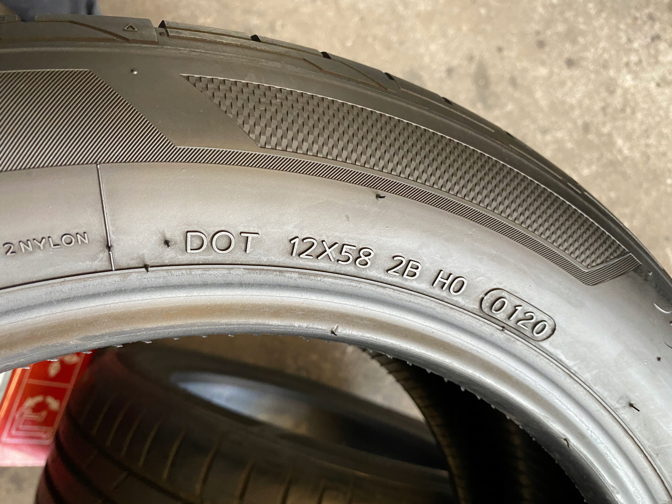 2 tyres summer 205/55R17 Hankook Ventus Evo3
