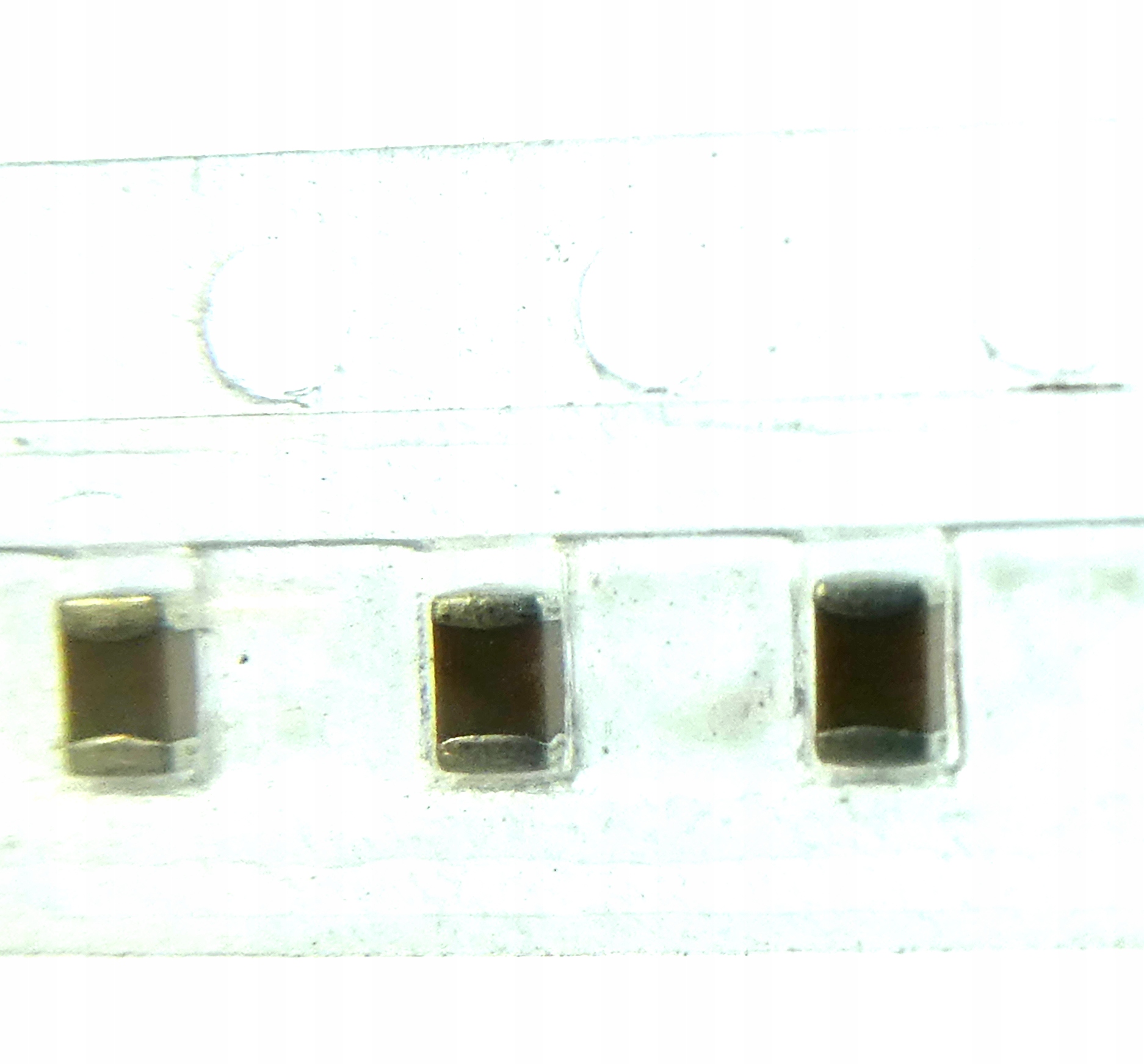 

Ceramiczny MLCC Smd 805 18nF 10% 50.0V 200szt