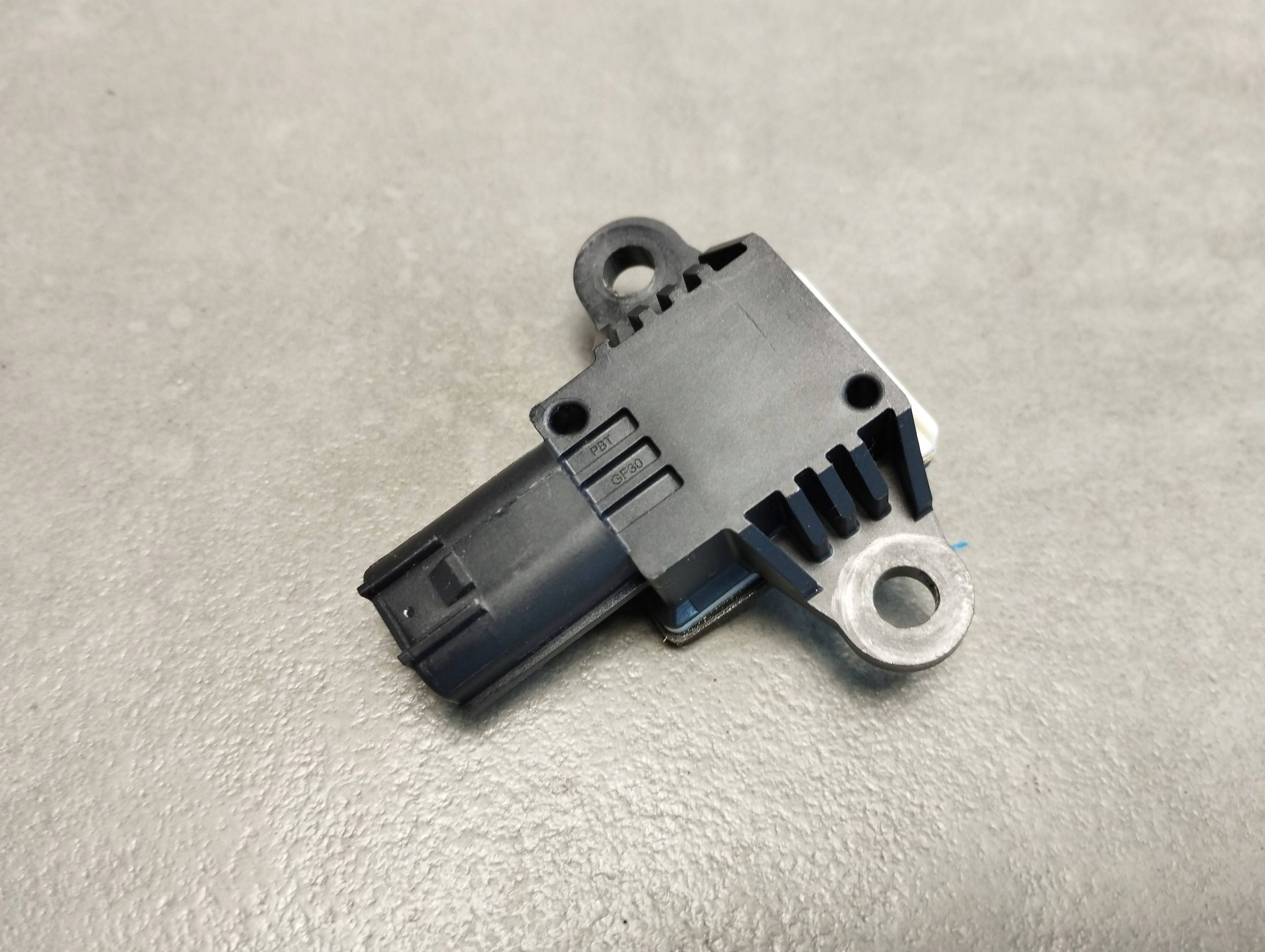 Volkswagen Amarok II Crashsensor Drucksensor GN1514C676AA