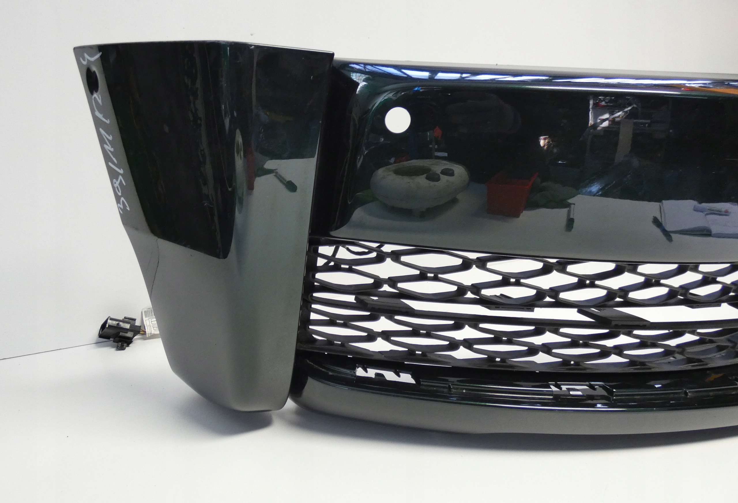 ROLLS ROYCE PHANTOM 65997810 2017-2023 below 6 PDC bumper front front