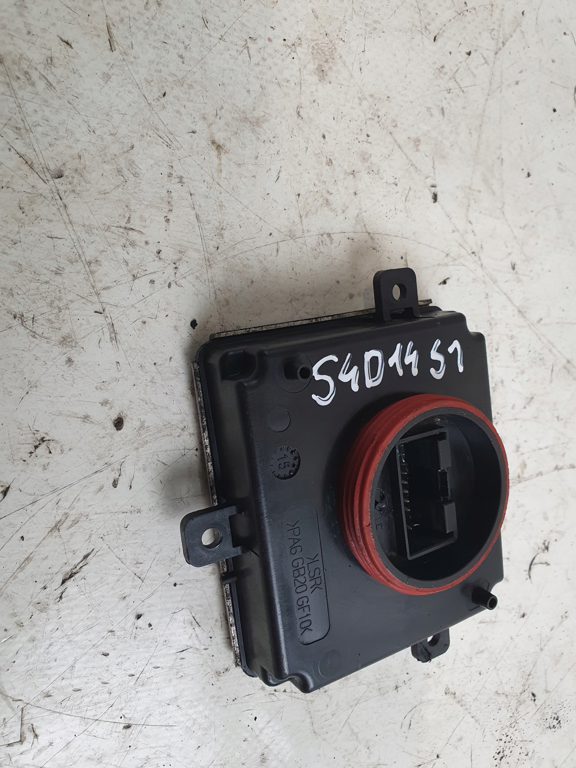module LED 401140244 VOLKSWAGEN PASSAT B8 15r.