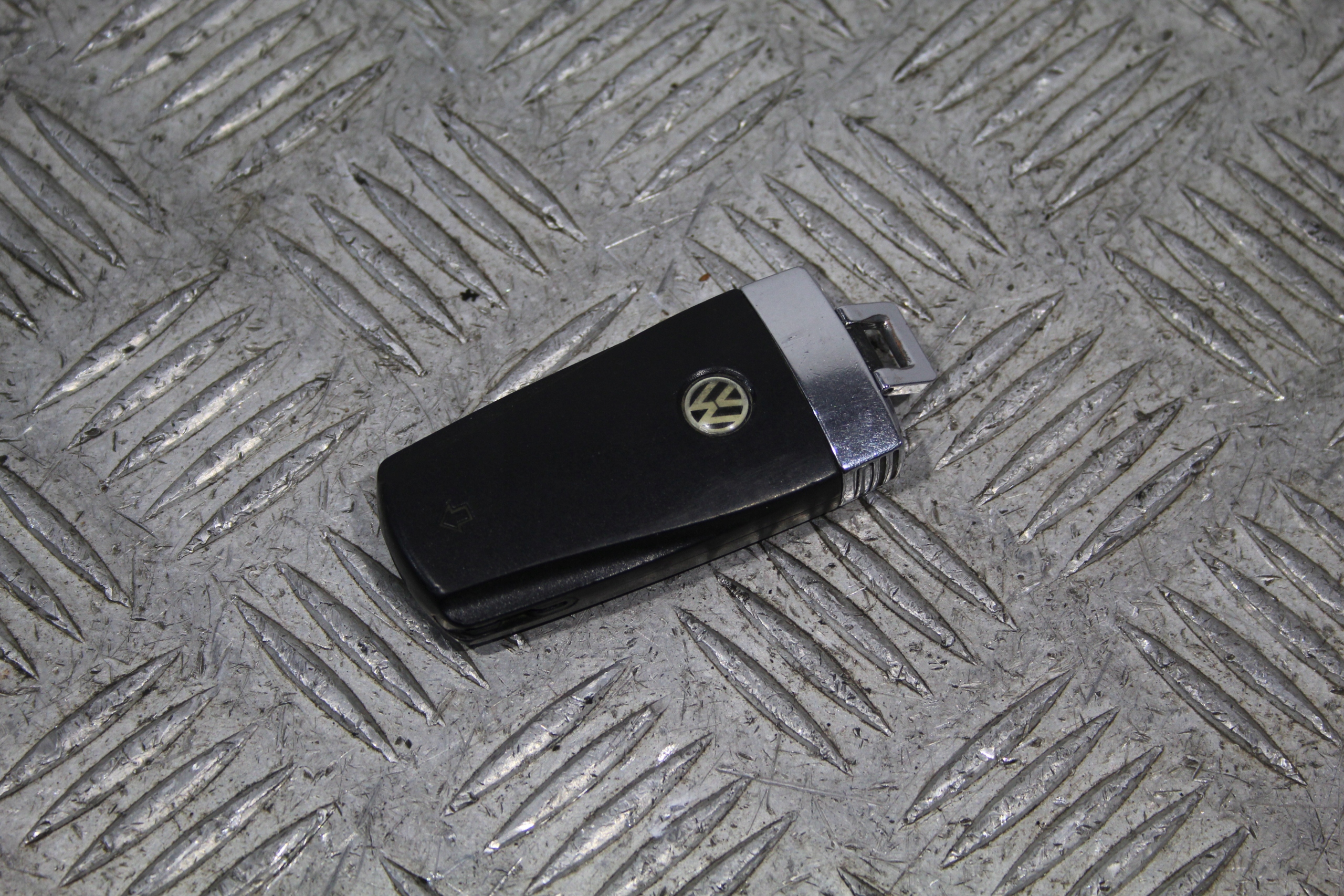 ignition key PILOT VW PASSAT 3C 3C0 3C9