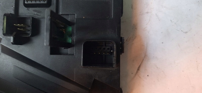 Sensor POZYCJI des Lenkrads VW GOLF V 1K0953549AE