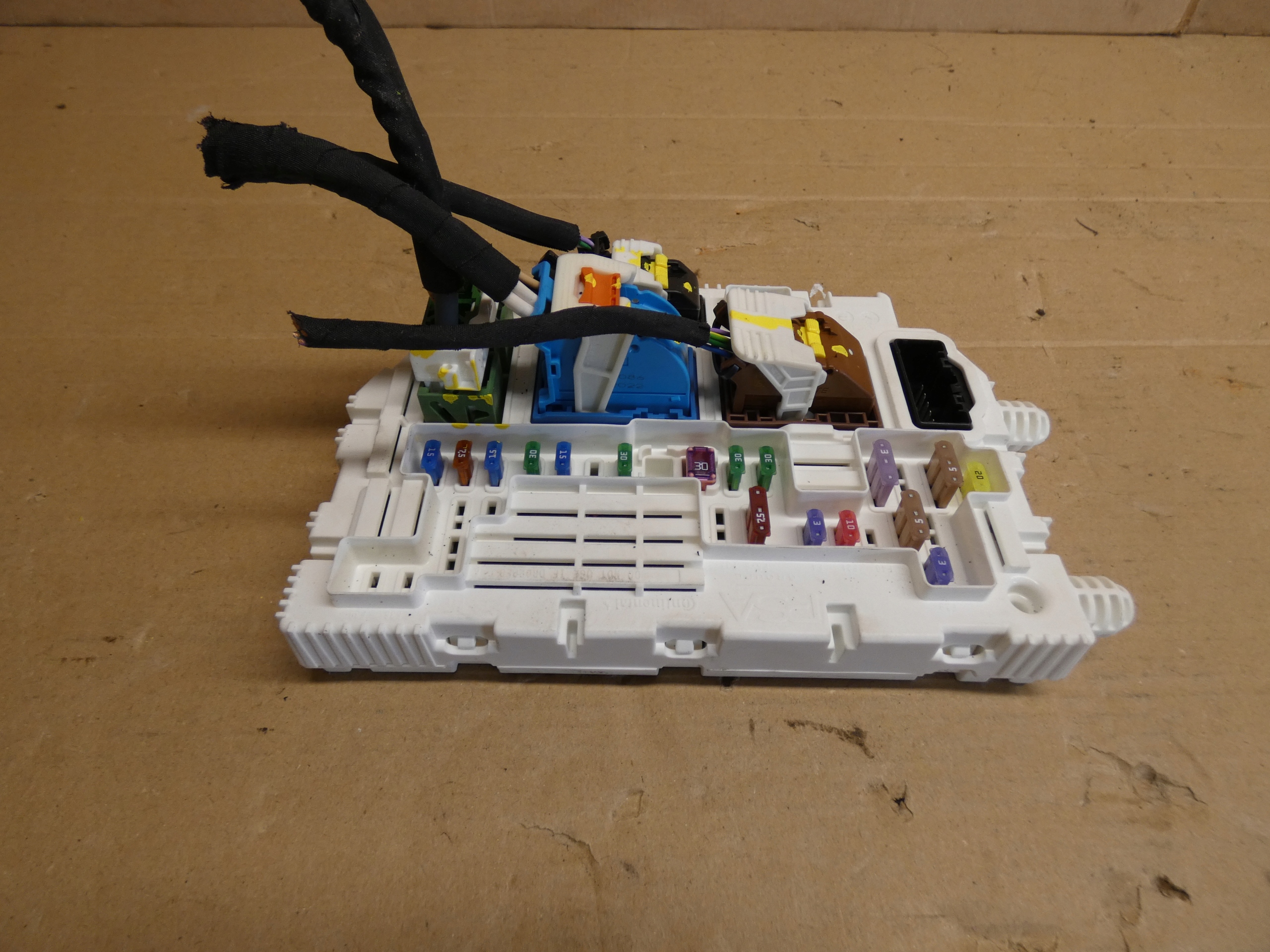 module control unit KOMFORTU PEUGEOT CITROEN 9846631580