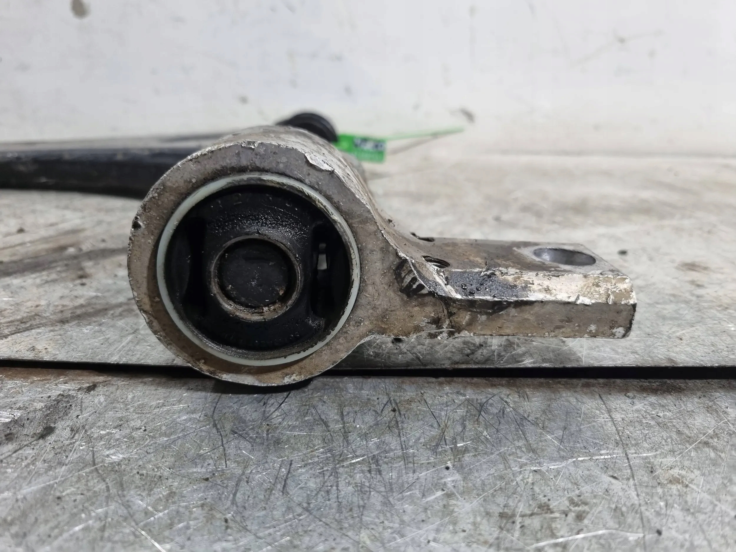 arm left front Ford Fiesta Fusion MK6