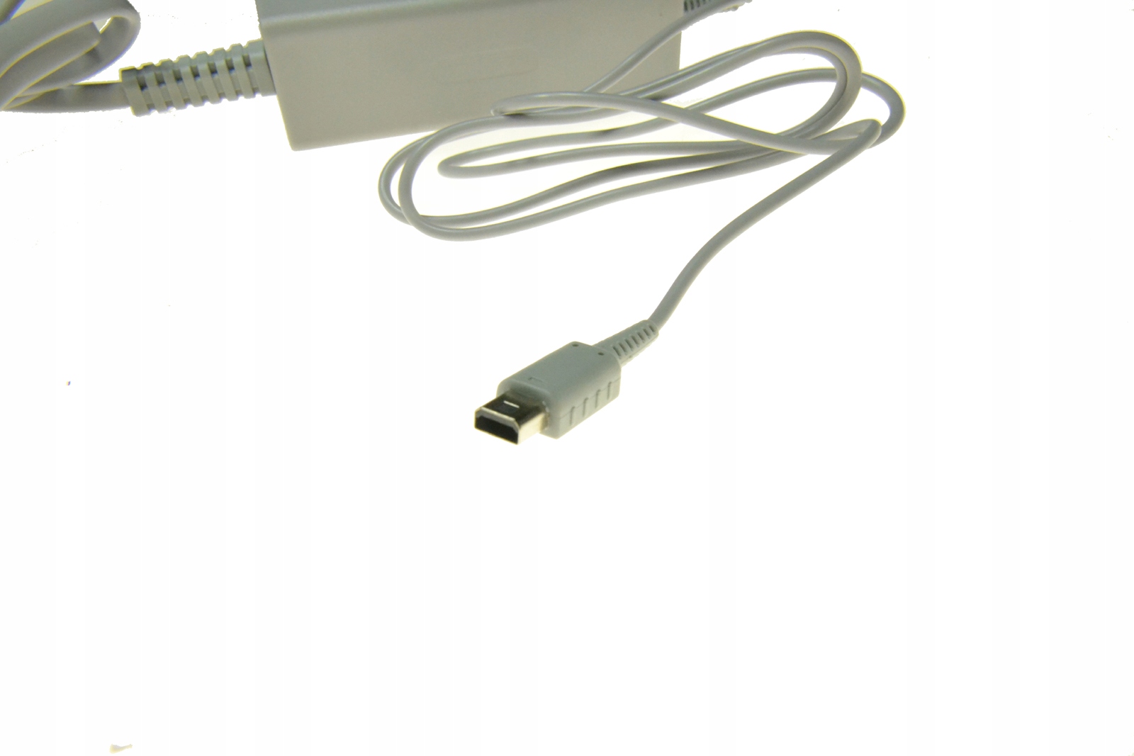 ZASILACZ / ŁADOWARKA DO GAMEPADA WIIU Typ ładowarka