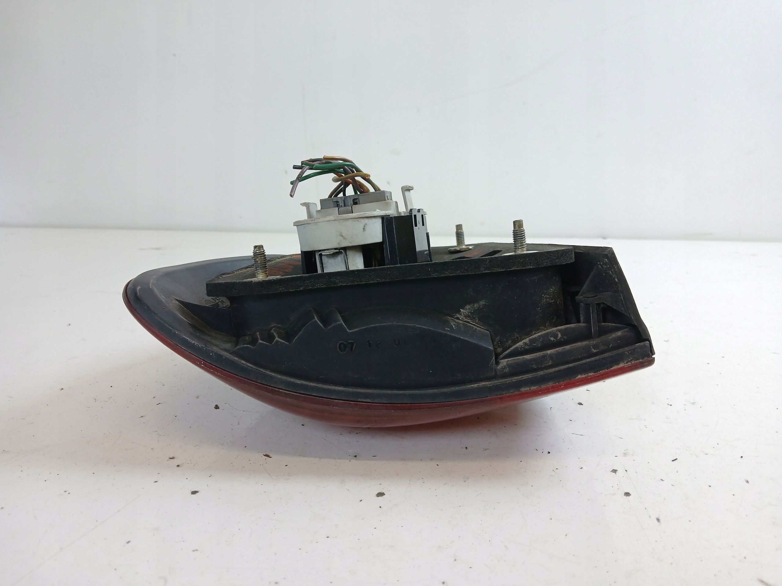 VOLVO V40 and light right rear part