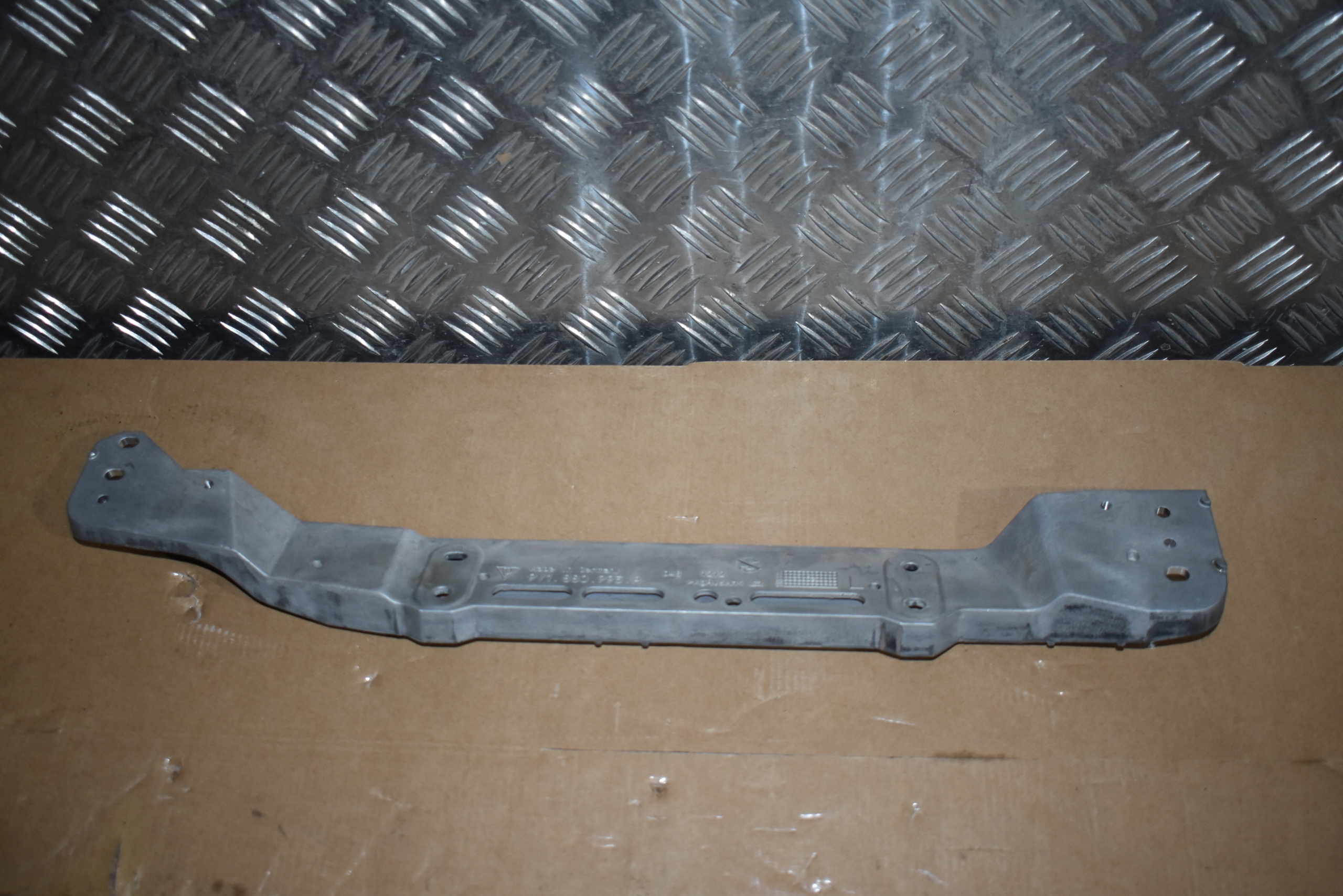 IDEALNY console holder airbags left PORSCHE CAYENNE 9Y 1