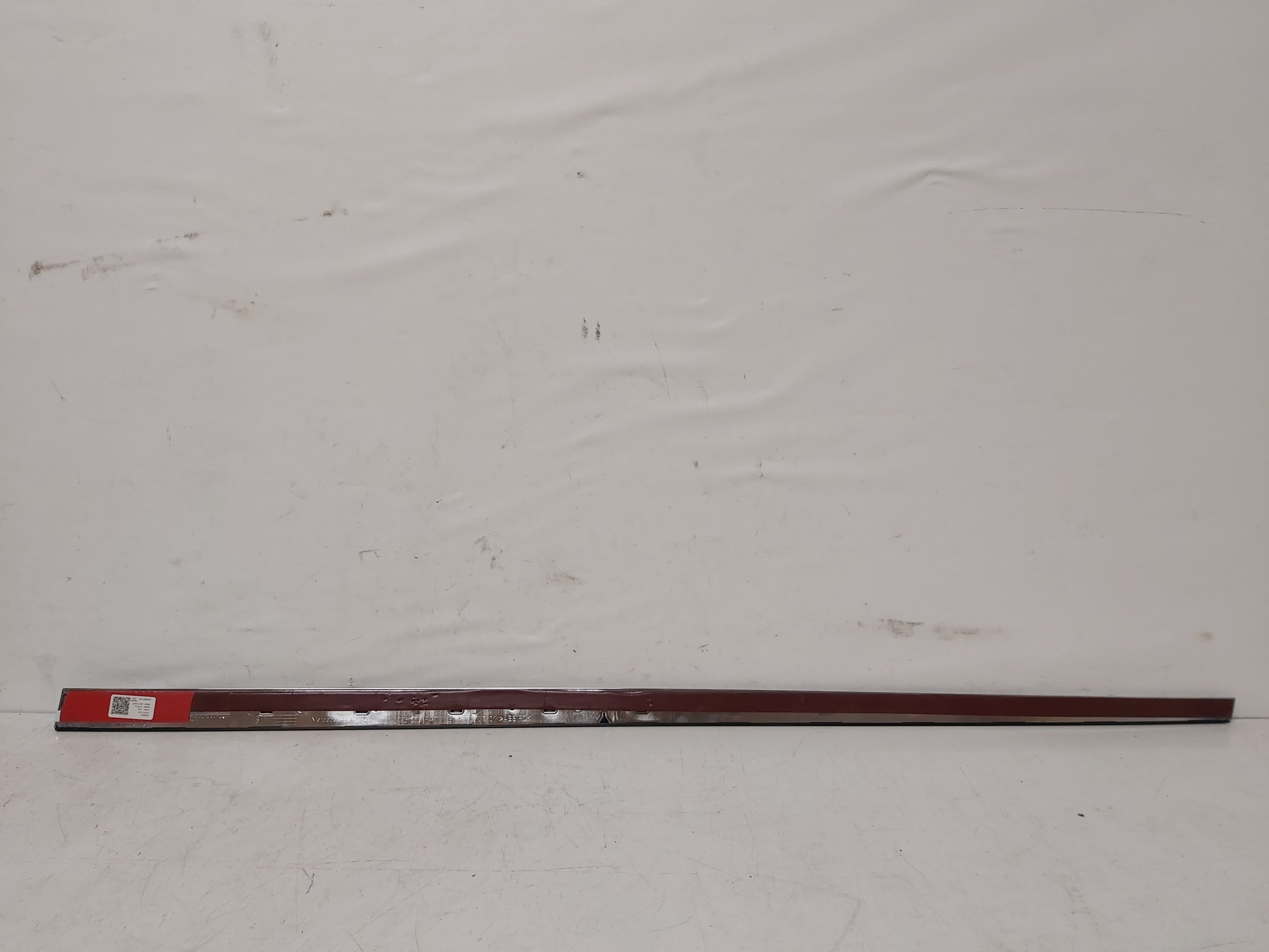 LISTWA CHROM MERCEDES EQE W295 A2956901301 Producent części Mercedes-Benz OE