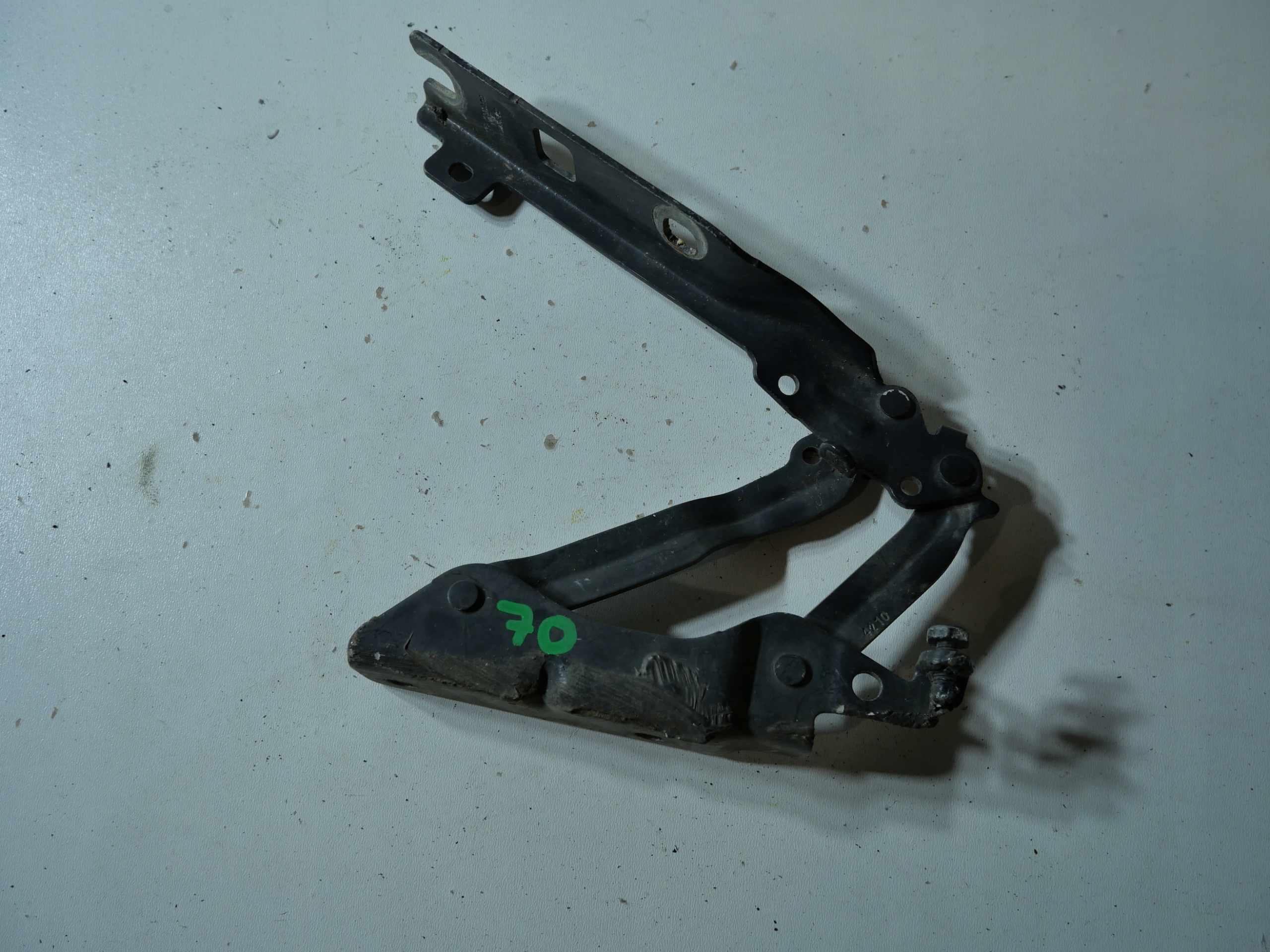 hinge bonnets VW Jetta 1KM823302
