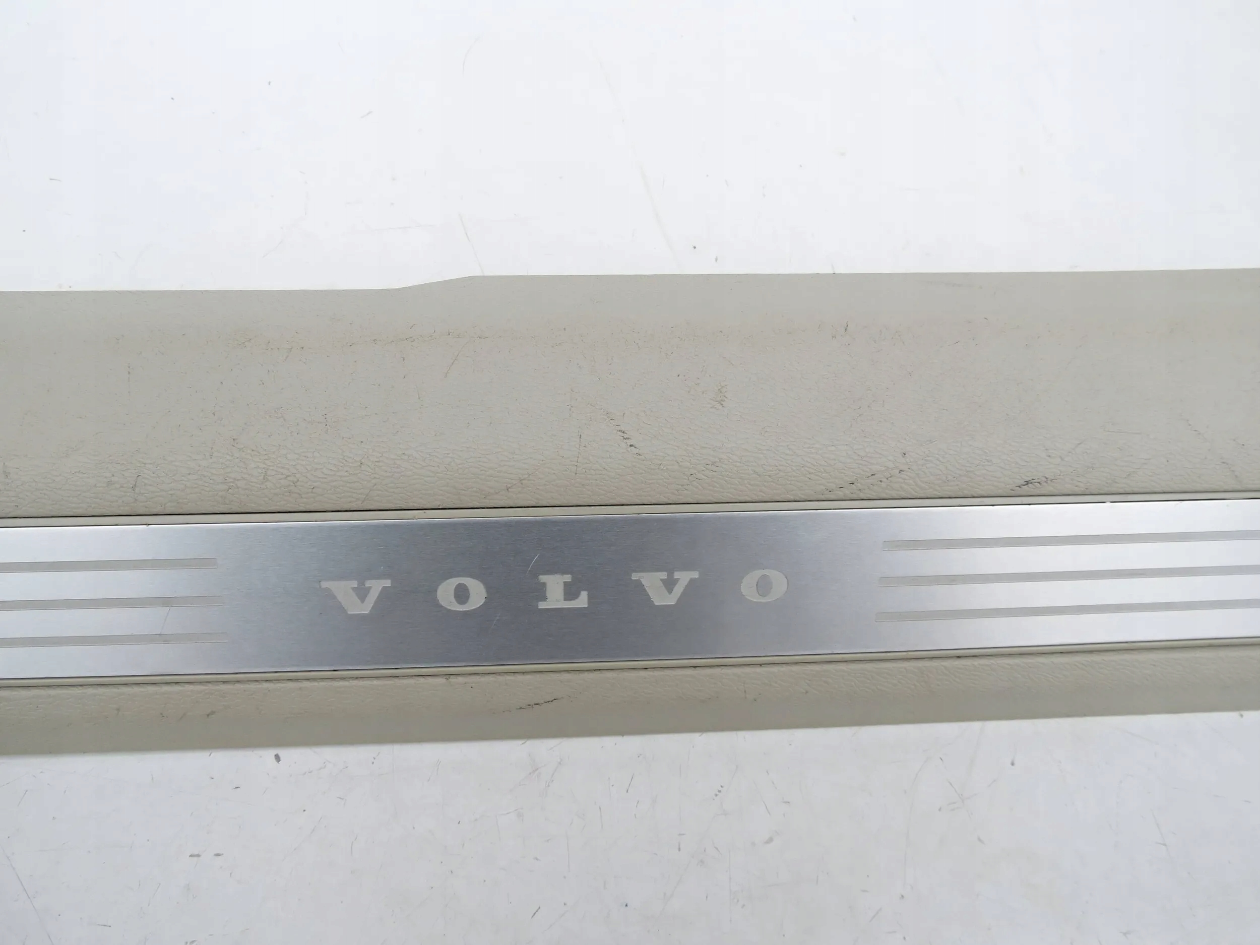 moulding cap of the threshold threshold right right front 31448015 VOLVO XC60 II 17