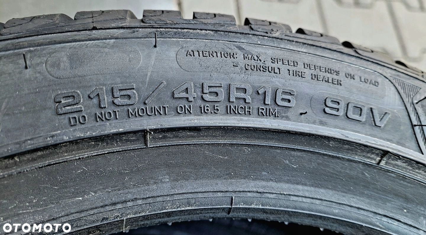 2x Goodyear UltraGrip Peformance 215/45R16 90V XL Z367A Model Ultra Grip Performance +