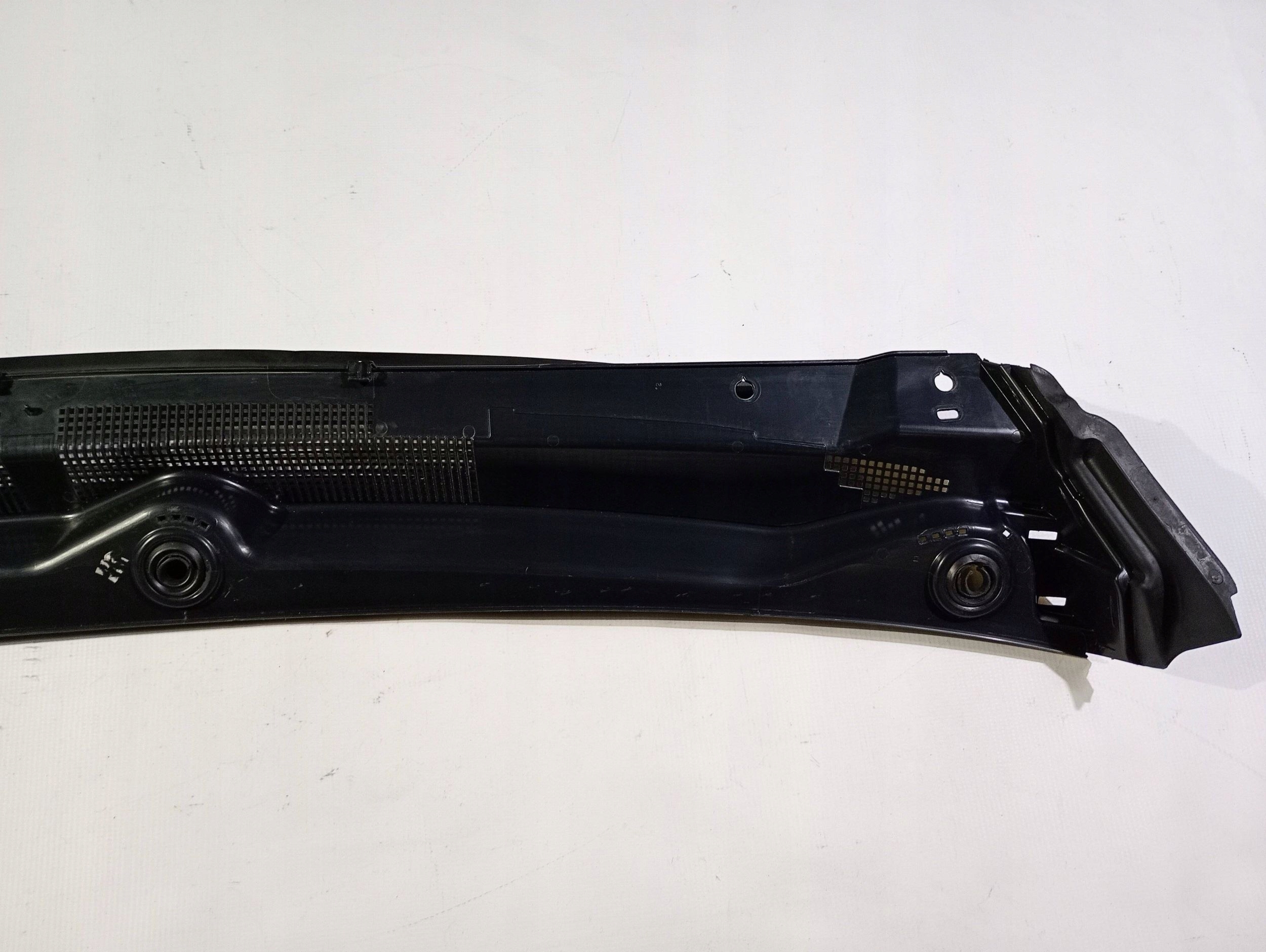torpedo front front upper tension belt cover Chrysler Pacifica 2017