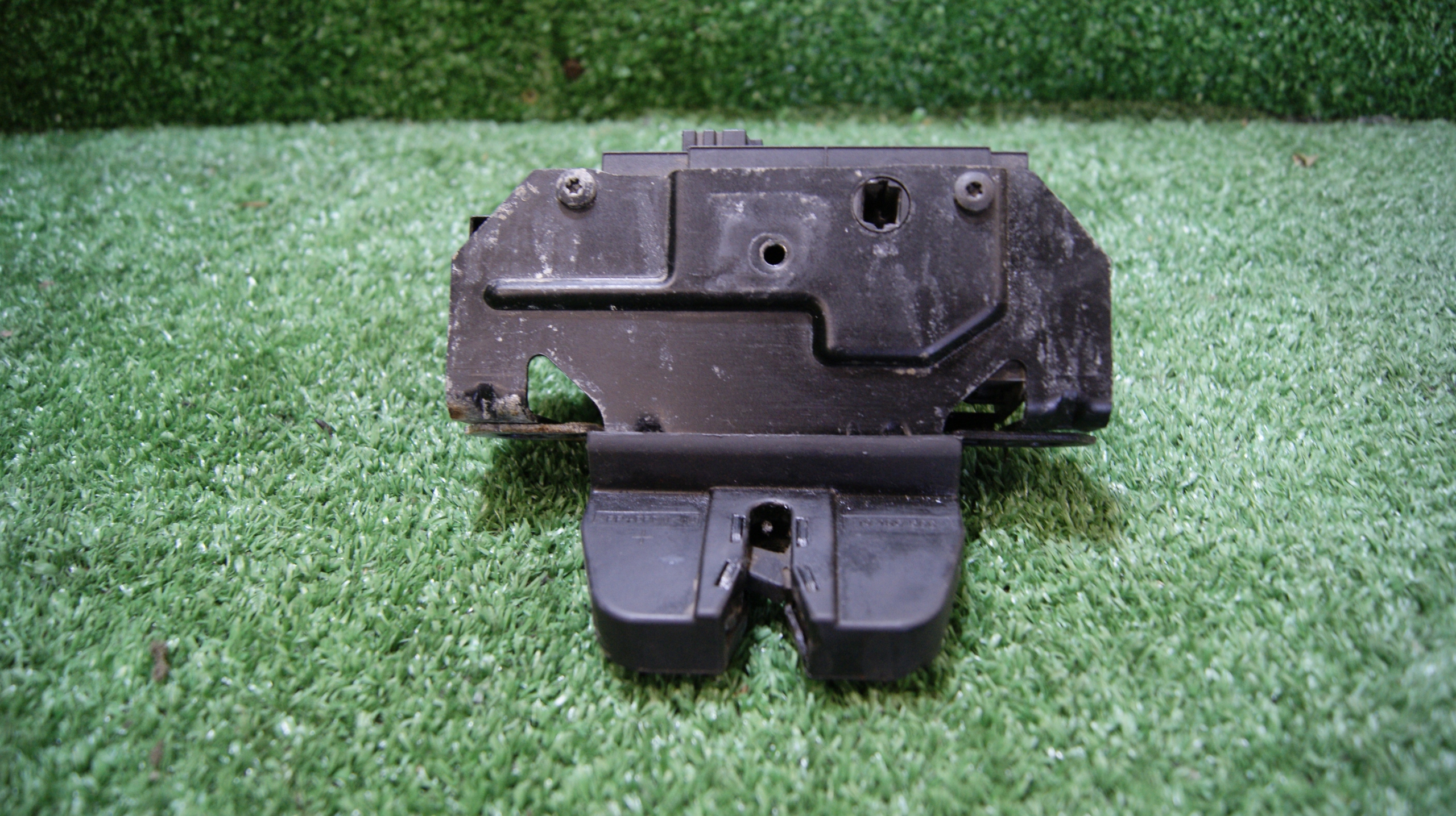 lock bonnet boot OPEL VECTRA C 13185566
