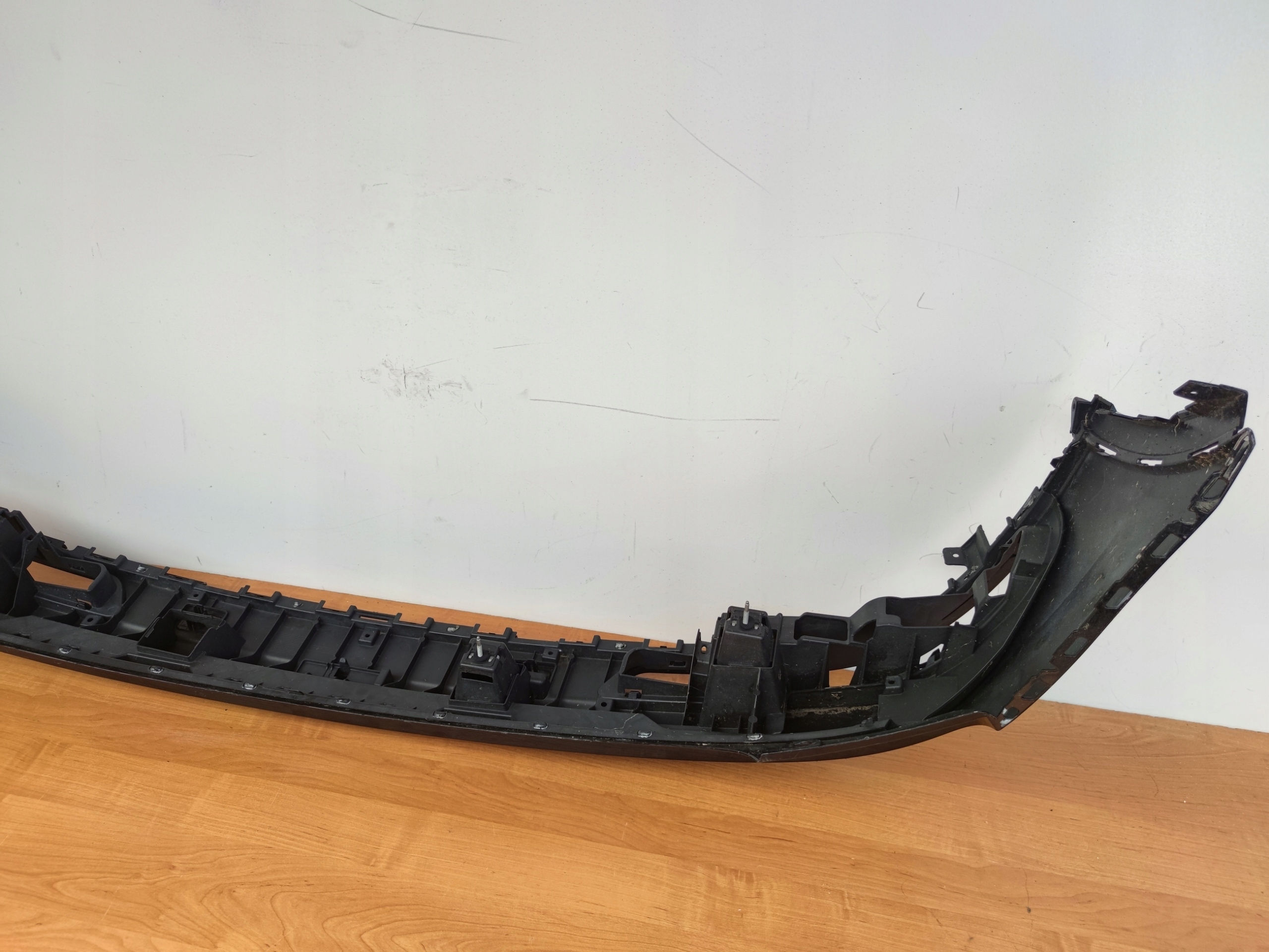 AUDI Q3 8U 8U0 bumper rear part rear + support