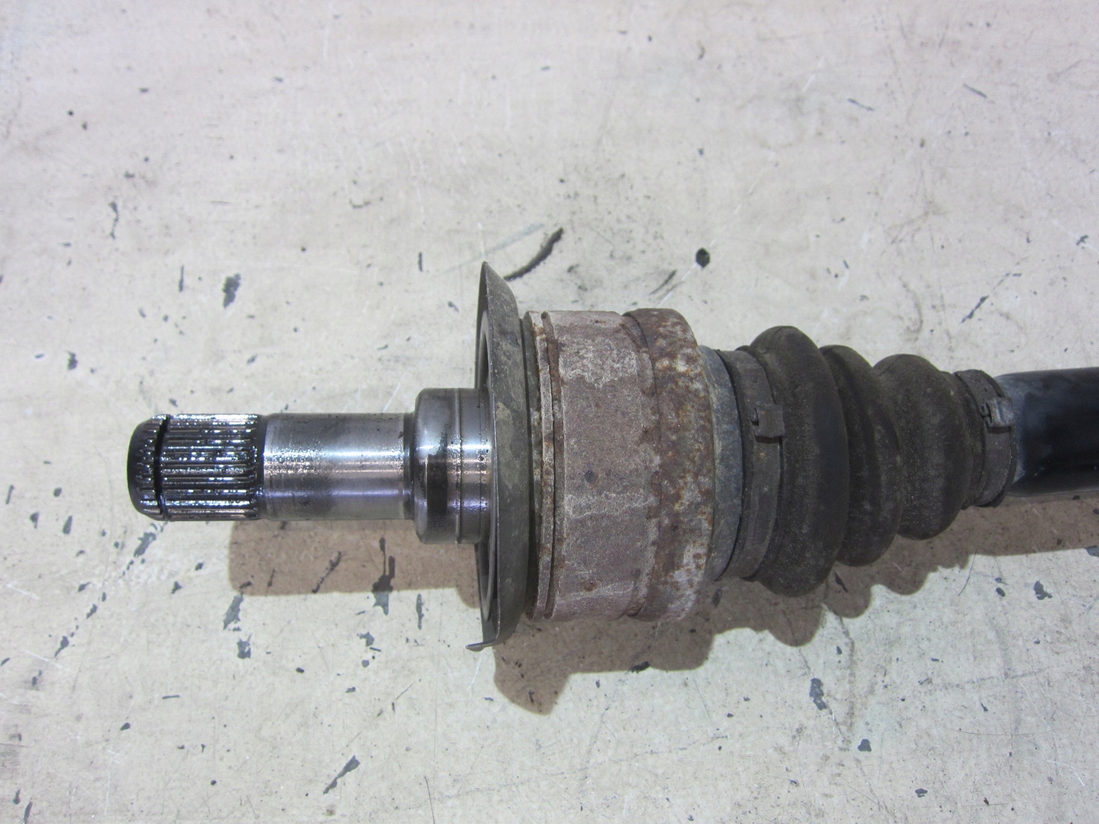 BMW F25 X3 semi-axis right left rear 7598032