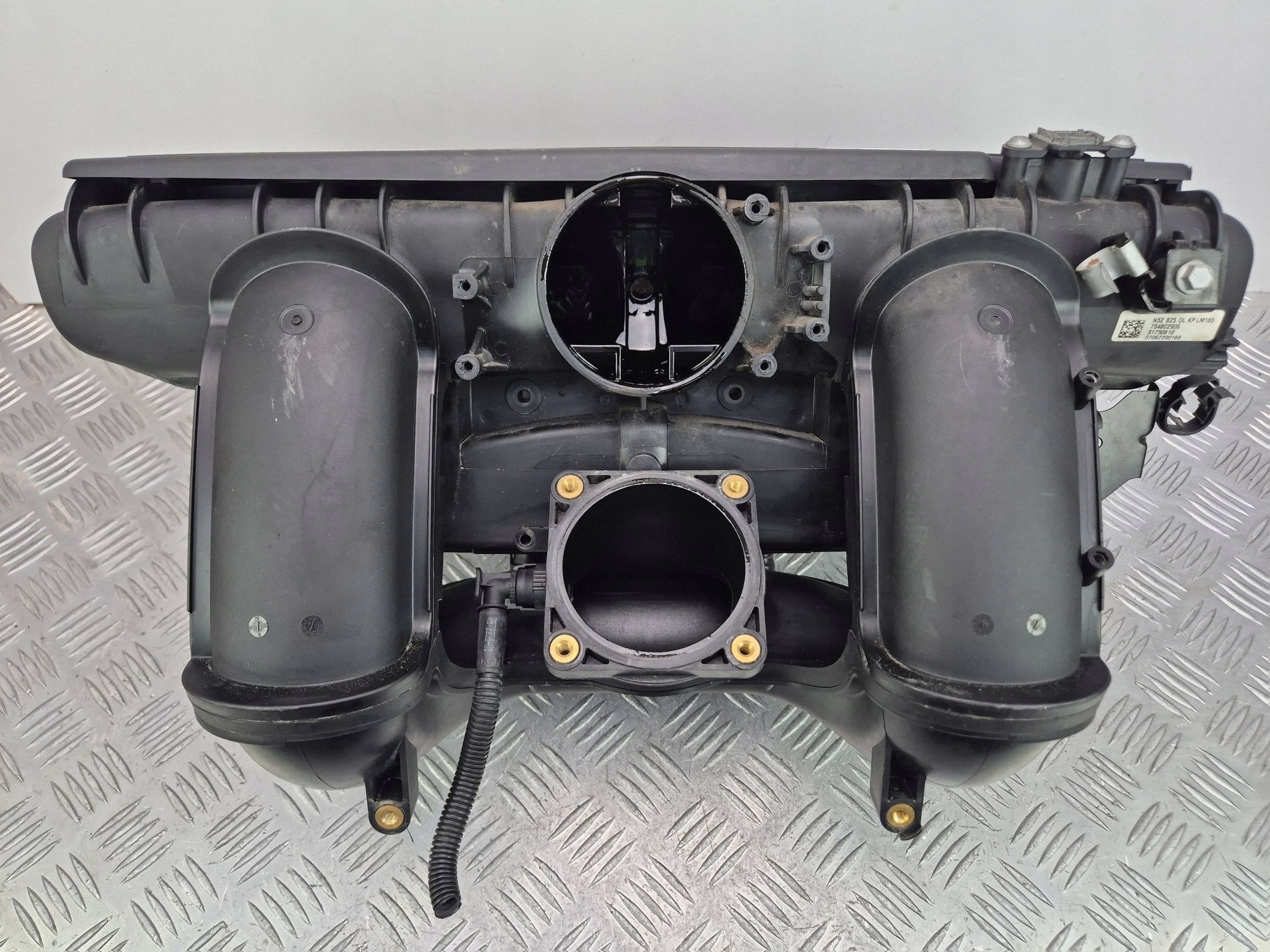 BMW X3 E83 25i intake manifold 754802906 N52B25AF