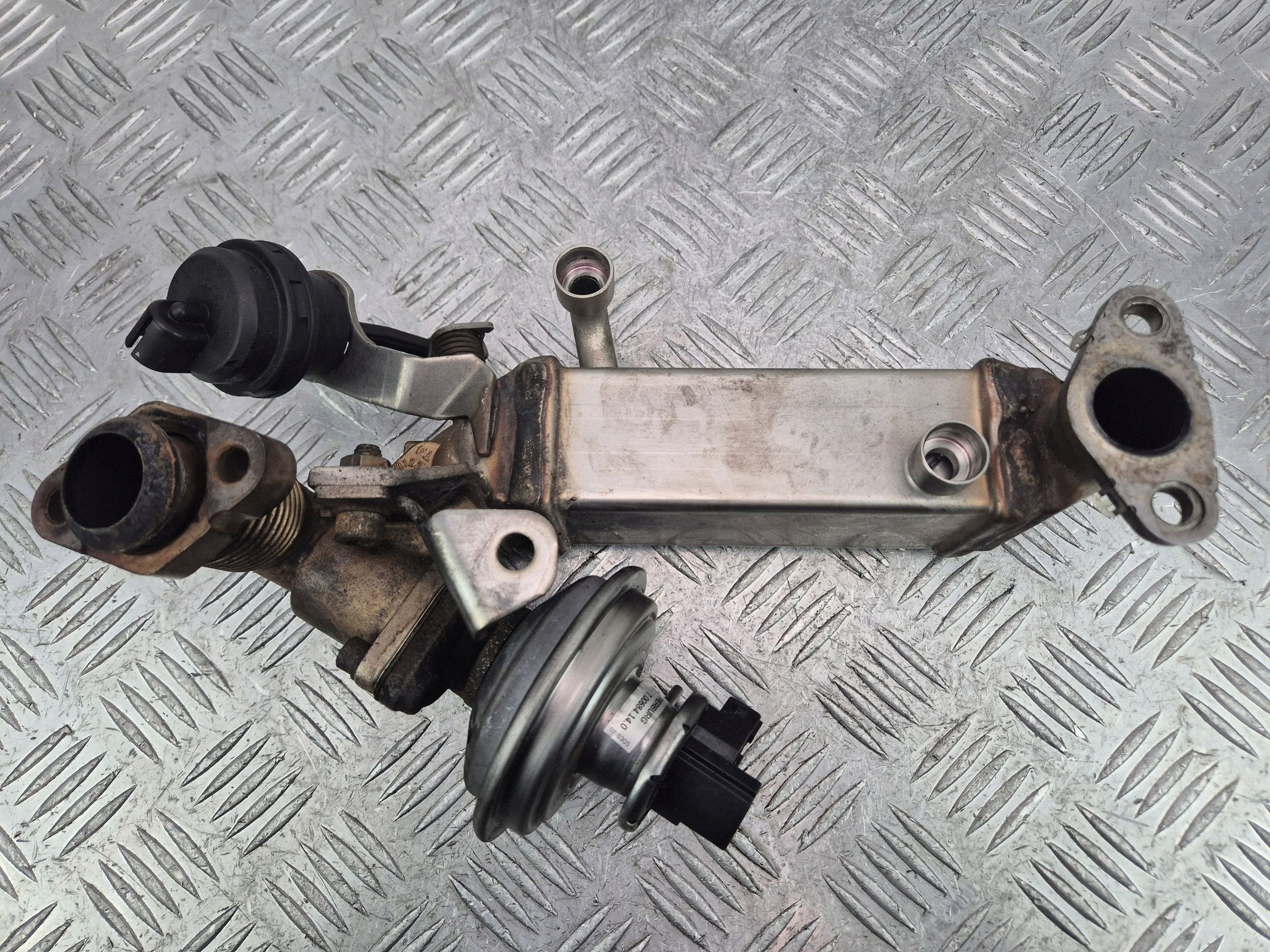 BMW 1 E81 E87 118d radiator EGR 7797371 N47D20A