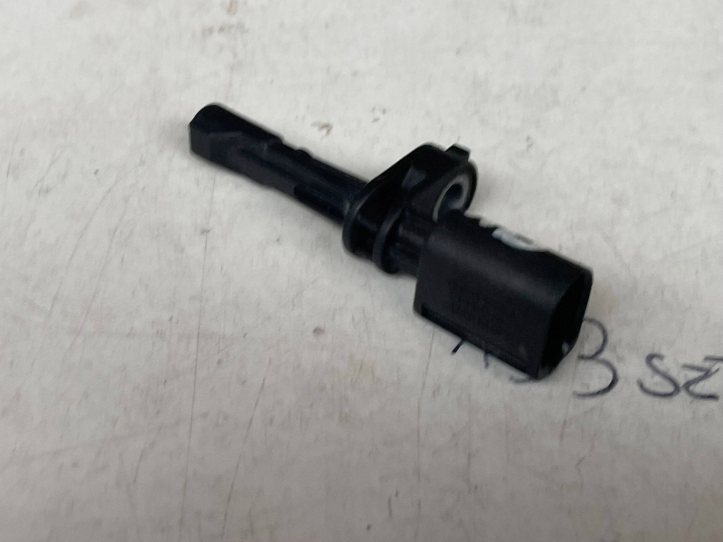 Sensor ABS heck VOLKSWAGEN GOLF VII WHT003884 @M