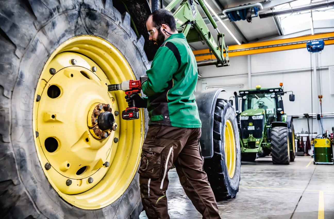 492612 KLUCZ UDAROWY AKUMULATOROWY FLEX IW 3/4'' 18,0-EC BODY Marka Flex