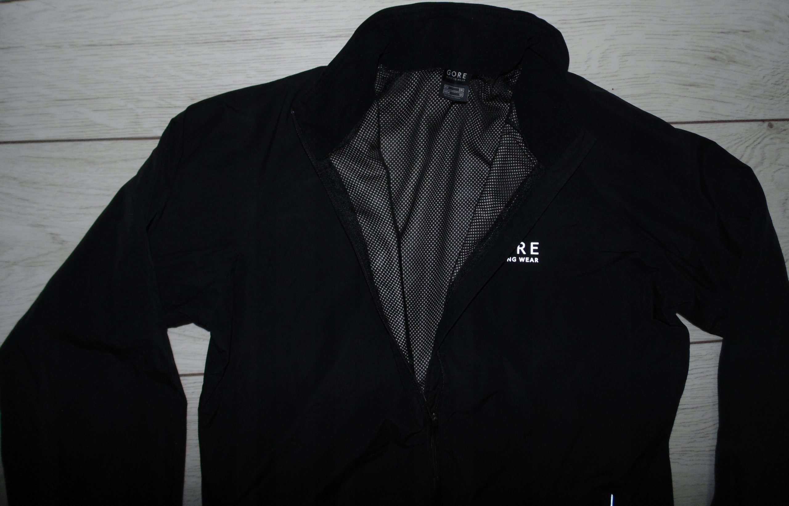 GORE RUNNING WEAR WINDSTOPPER ACTIVE KURTKA r. 38 Kolekcja WINDSTOPPER