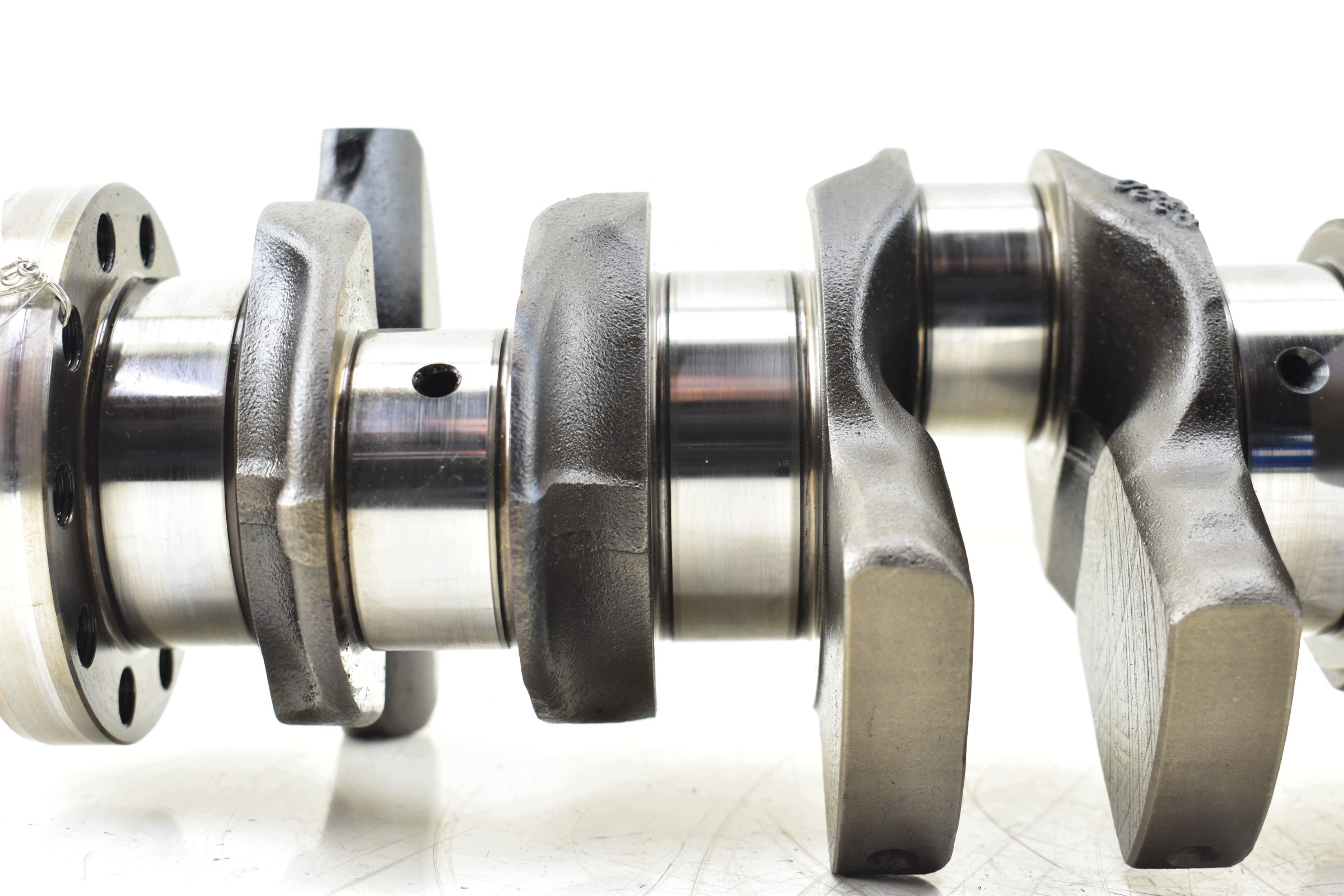 crank VOLVO S60 II XC60 V70 2.0 D3 D5204T3