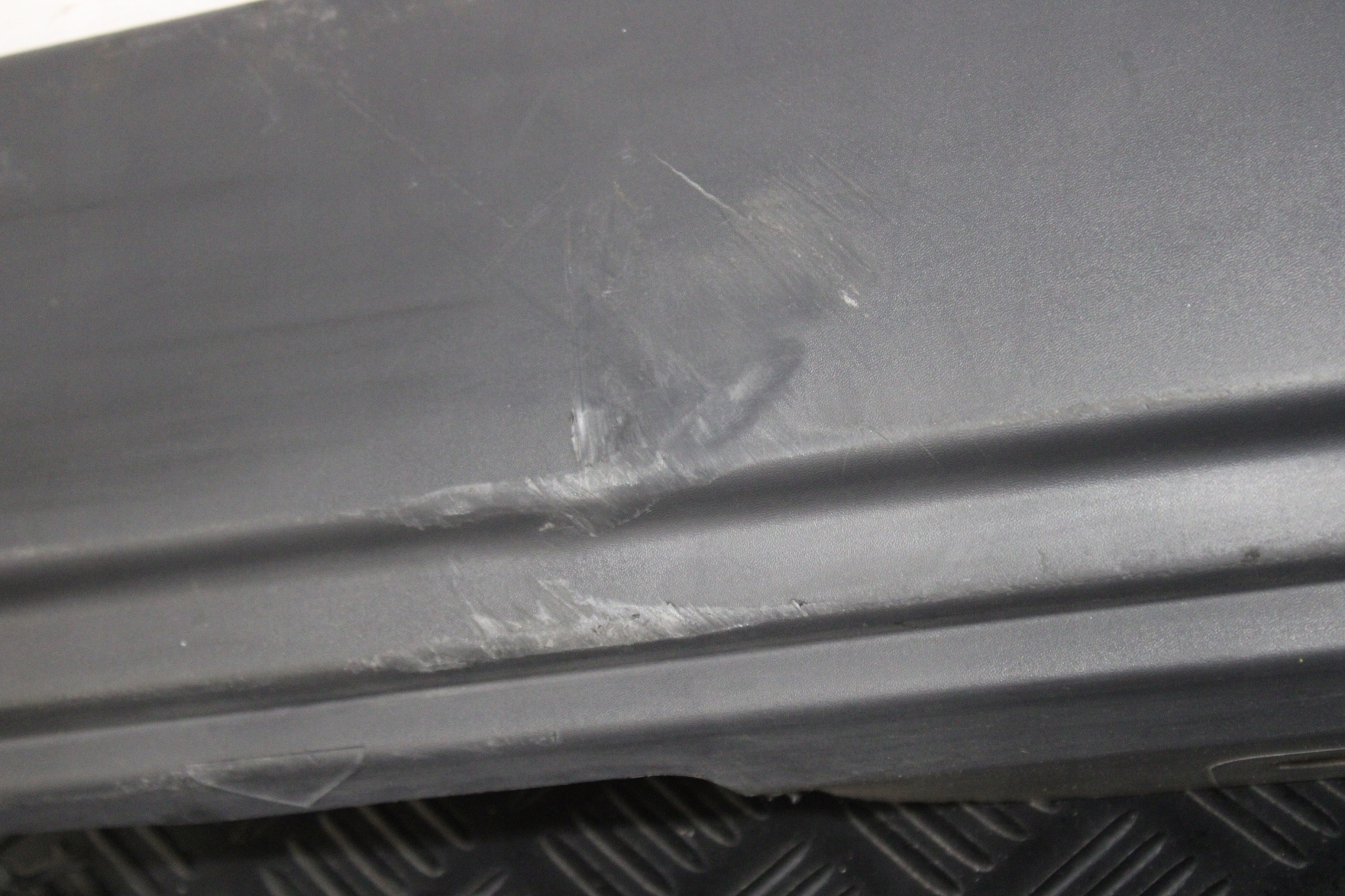 cap threshold threshold right CPLA-101D56-AD LAND ROVER DISCOVERY V 5 L462