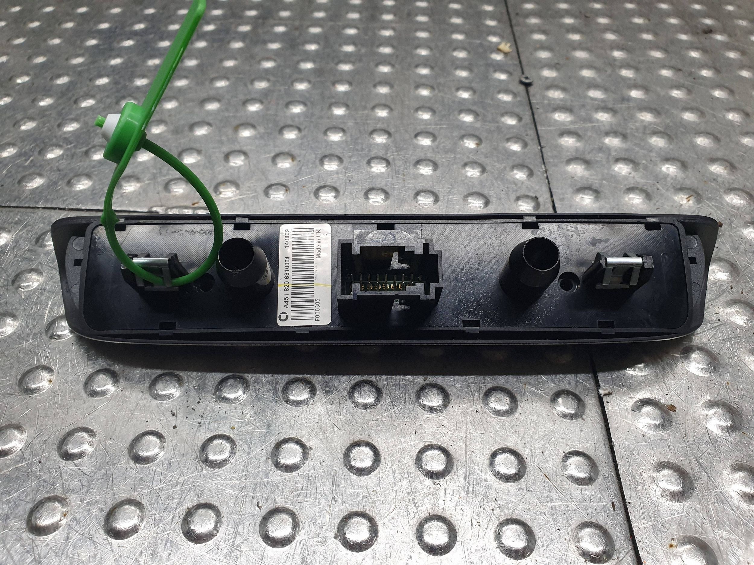 PANEL Bouton Lumières de secours A4518206810 SMART FORTWO II 451