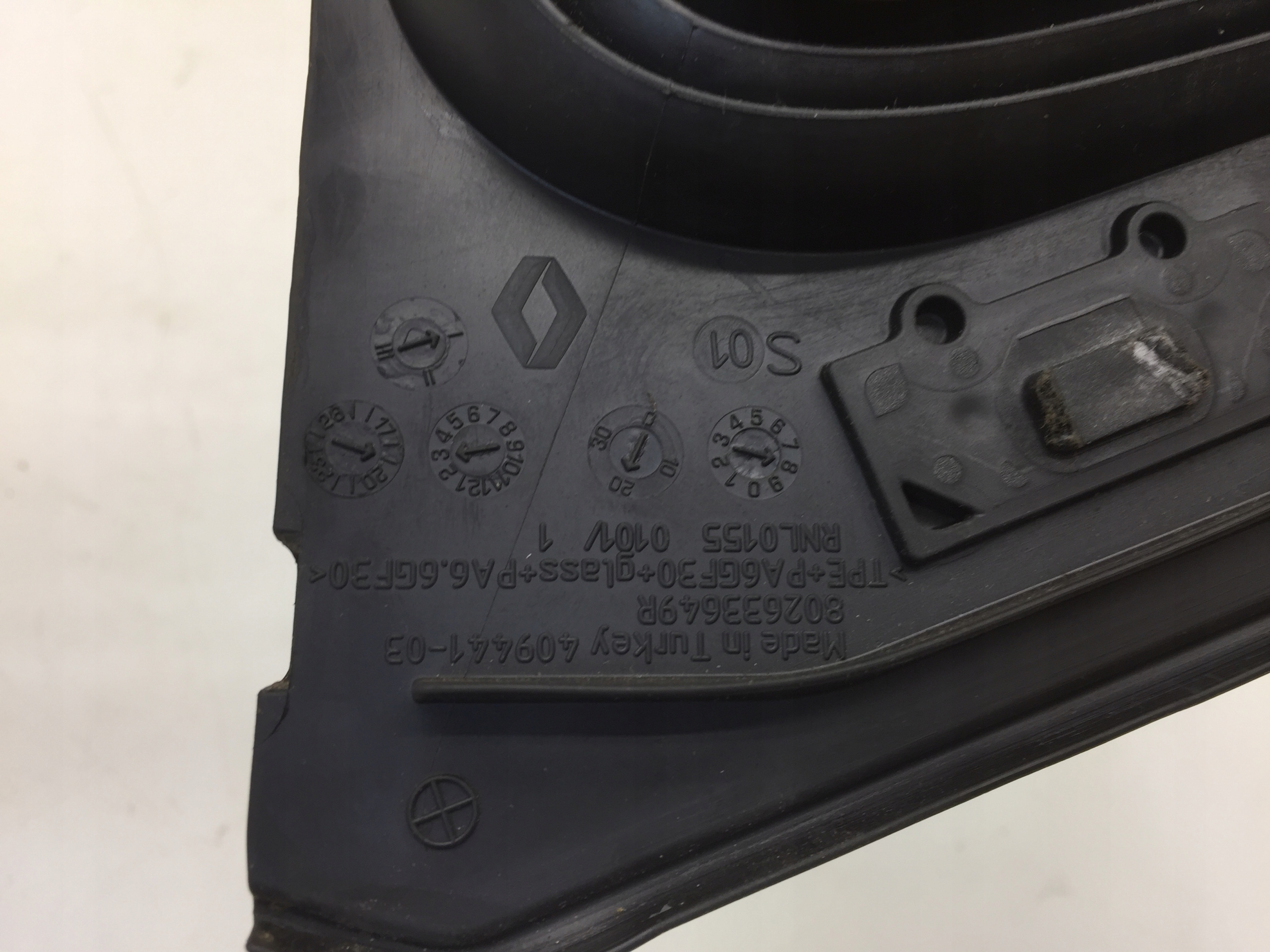 CLIO V 5 SZYBA DRZWI TRÓJKĄT LEWA PRZÓD 19R Strona zabudowy przód - lewa