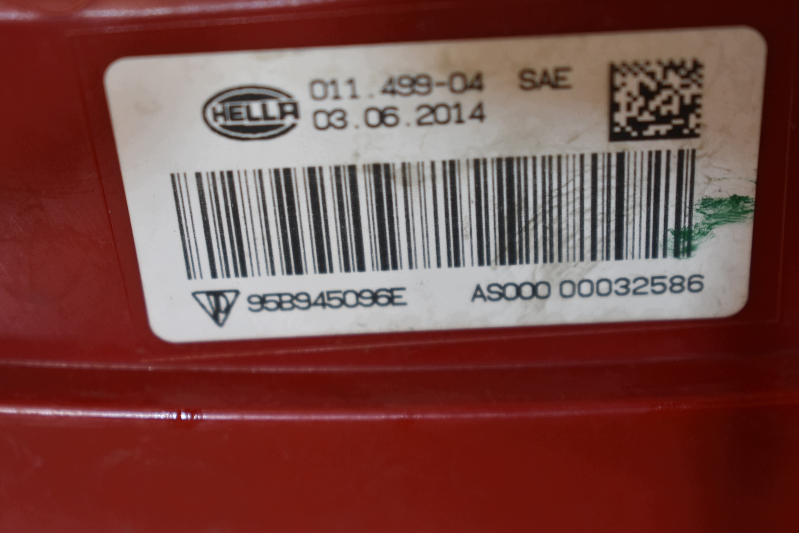 perfect condition light rear part rear right PORSCHE MACAN 1