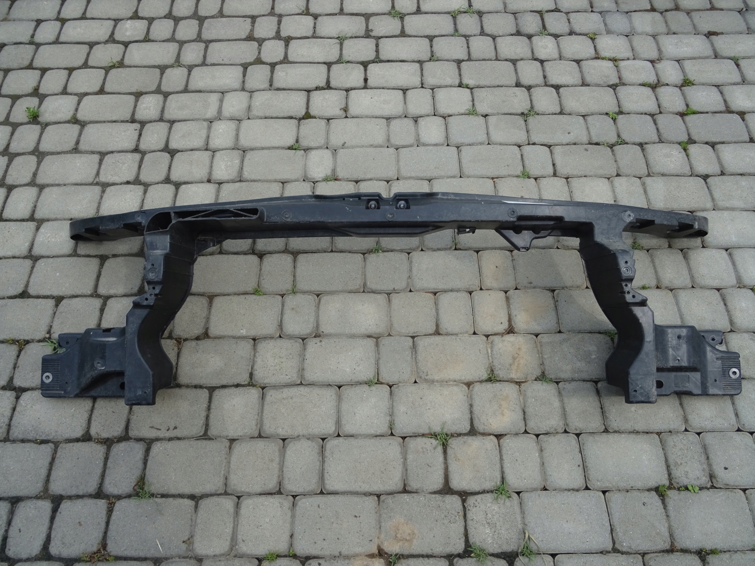 vw transporter T5 РЕСТАЙЛИНГ T6 панель передняя / телевизор 7E0805594L