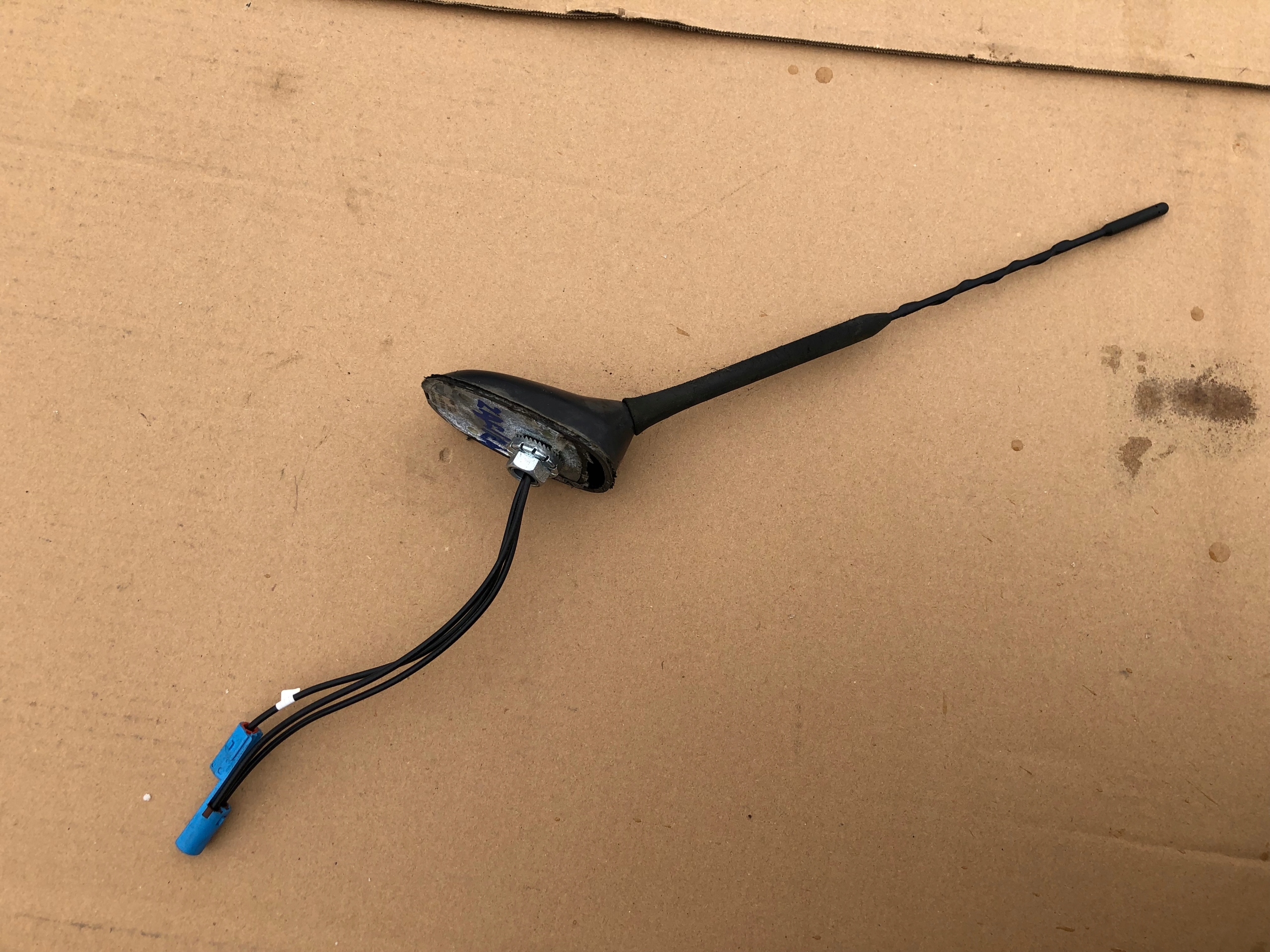 ANTENA STACJA NA DACH OPEL ZAFIRA B NAWIGACJA