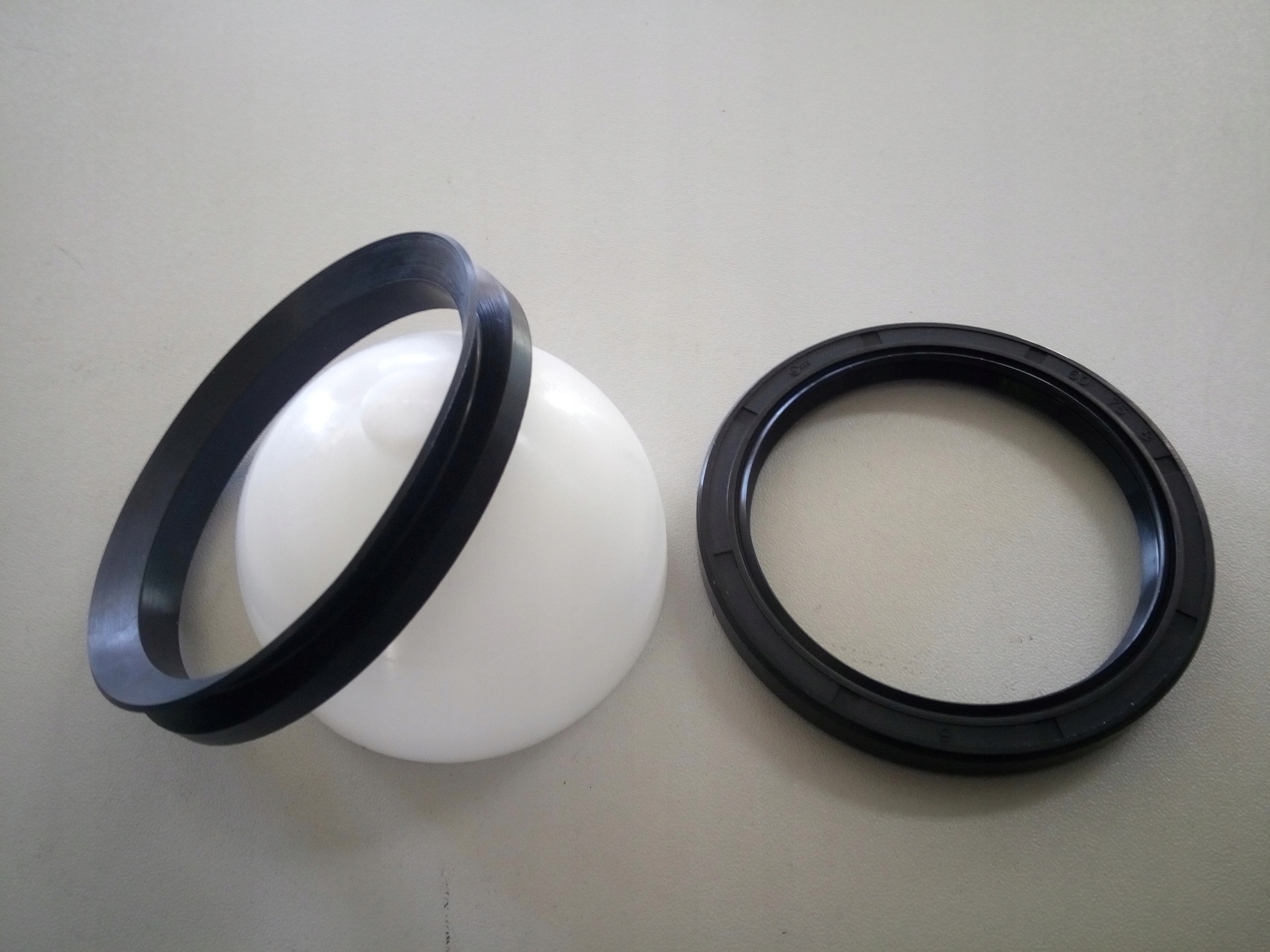 Merlo miseczka plastikowa zwrotnicy osi dolna