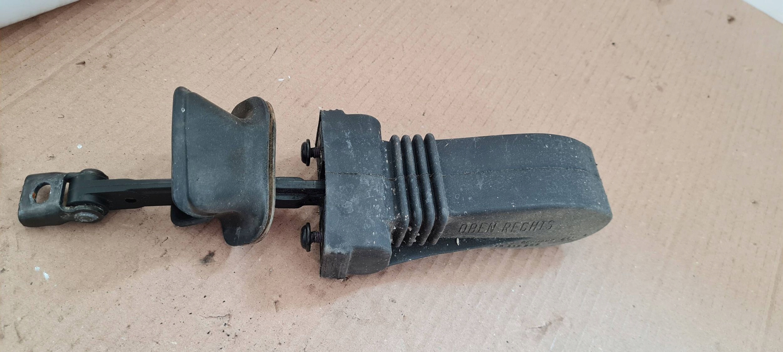 A5 8T limiter door left right front 8T0837249
