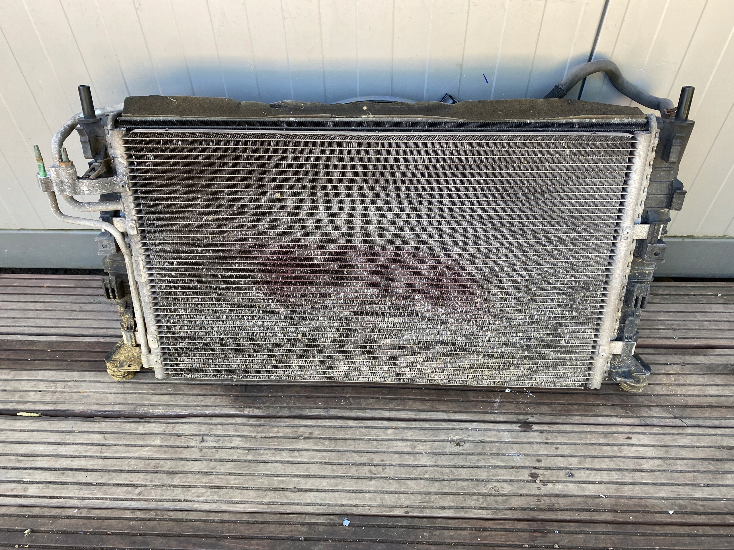 FOCUS MK2 1.6 chladič vody napínací pás ventilátor 3M5H8005RK