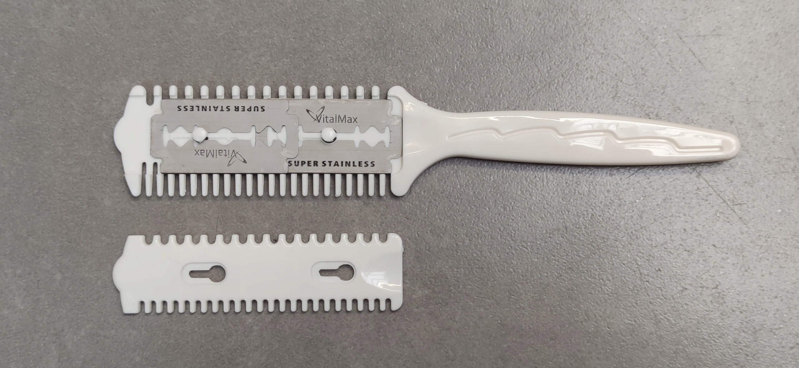 GORGOL Grzebień trymer z żyletką do cieniowania włosów zapasowe żyletki Marka Gorgol