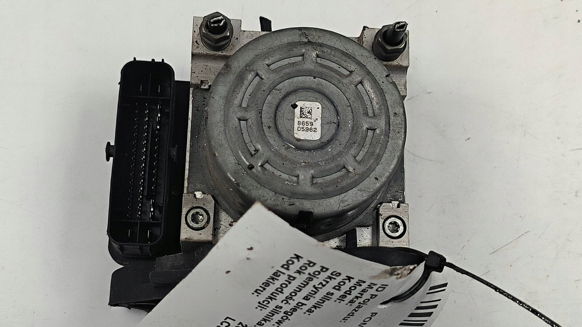 pump ABS brake 5Q0614517BK VOLKSWAGEN PASSAT B8
