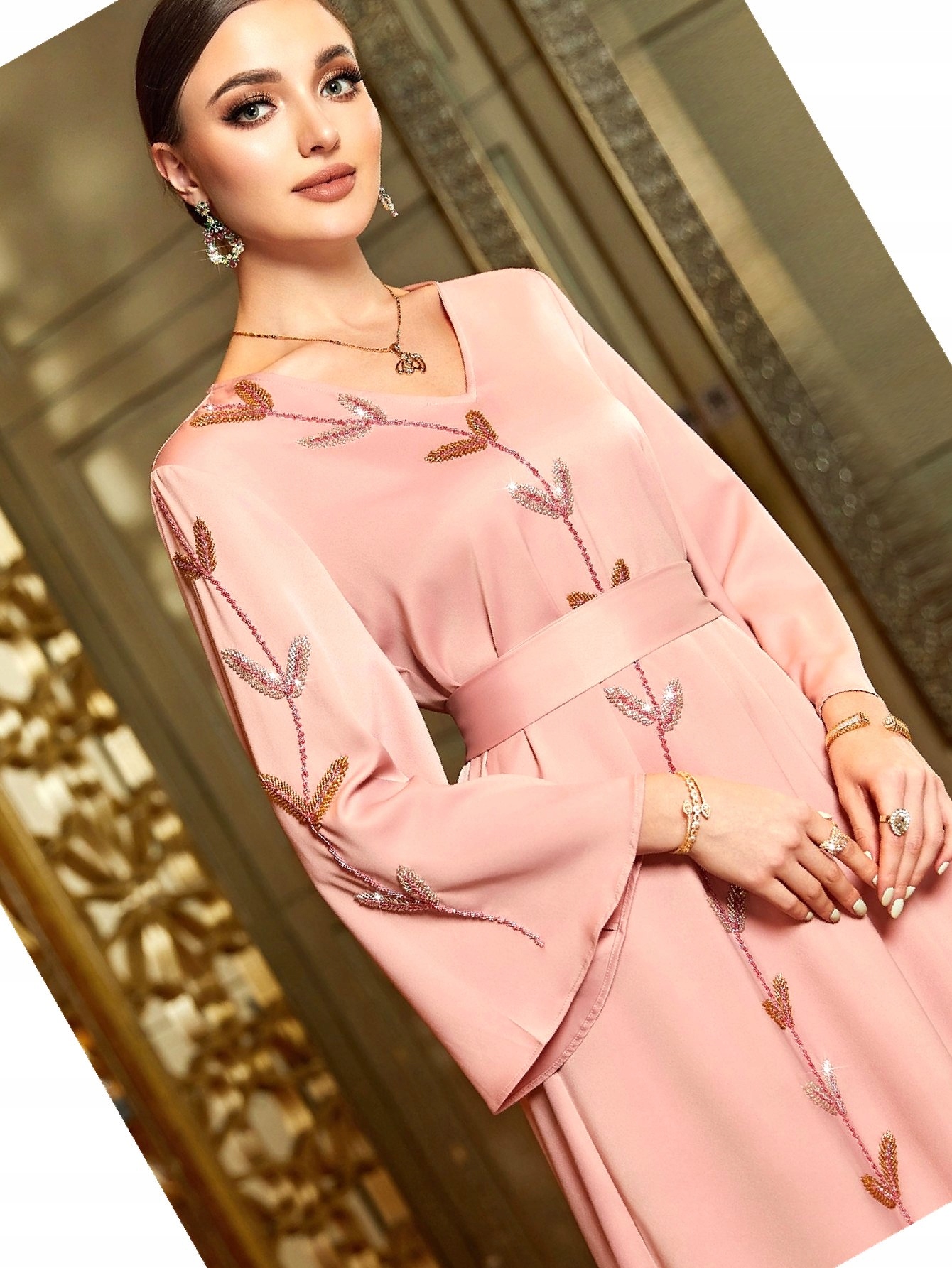 Šaty Maxi Zdobená S Výstřihem V Saténová Růžová Návštěvnická XL 42