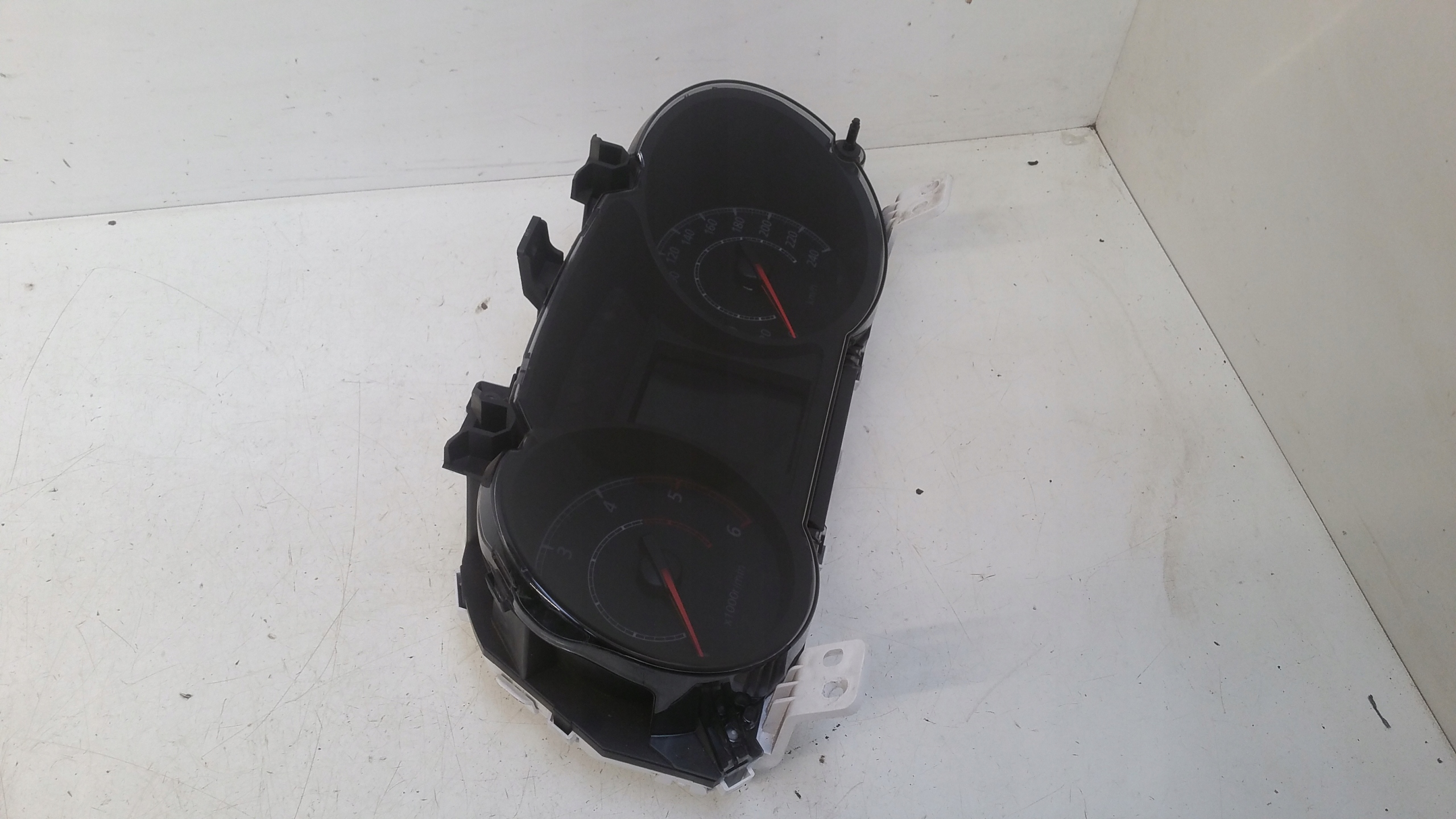 dials 8100C055 Mitsubishi ASX