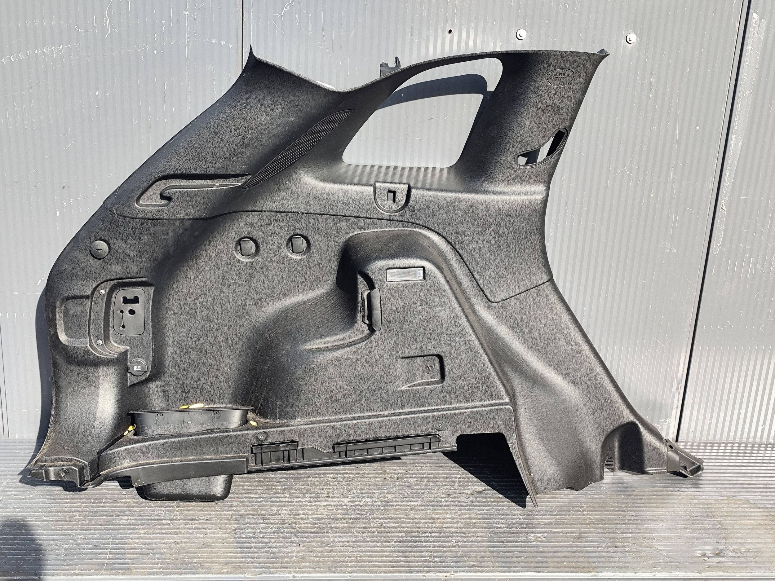 kofferrraumverkleidung heck seite links Jeep Cherokee KL P1VR94DX9AE