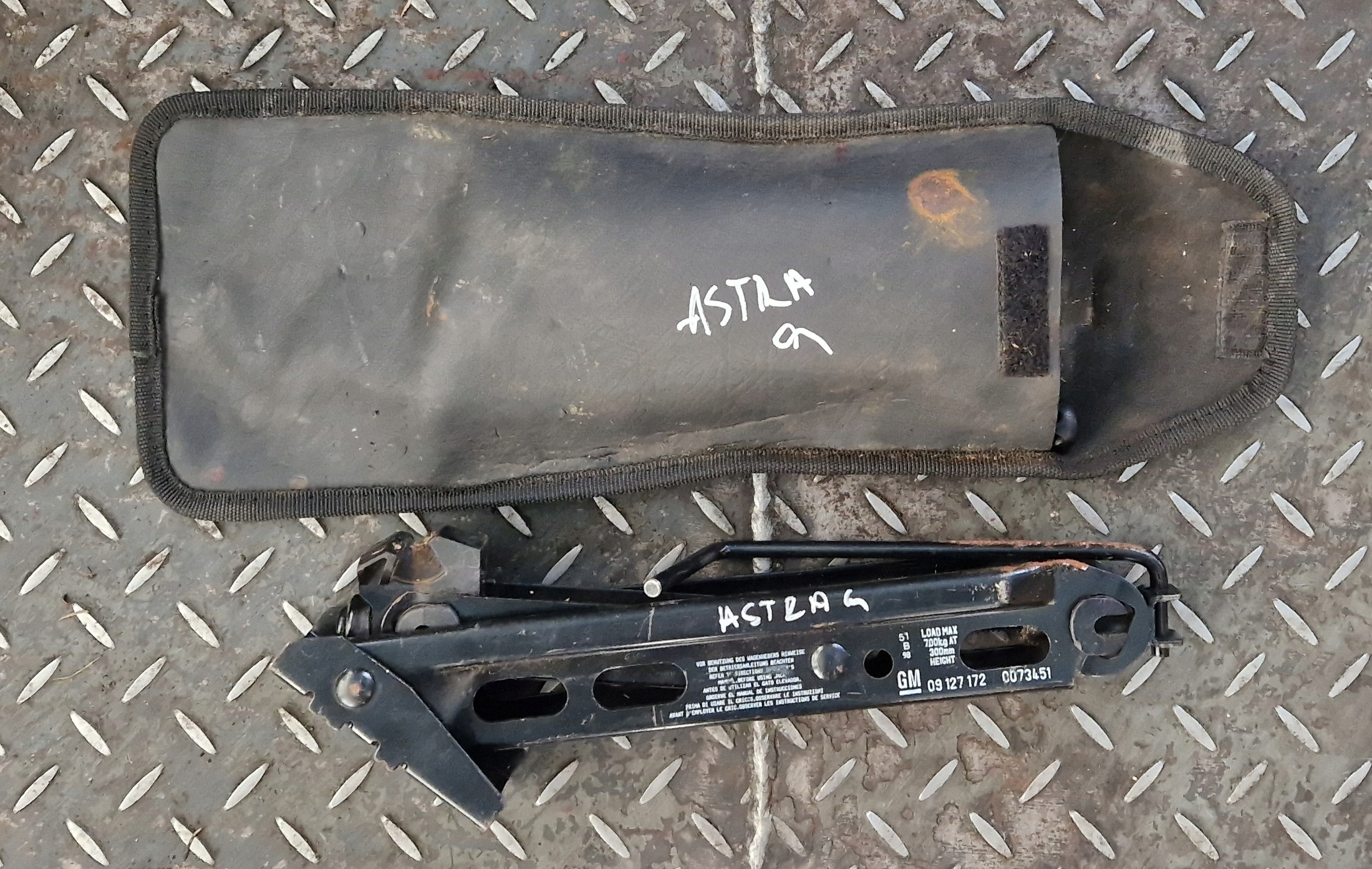 LEWAREK PODNOŚNIK OPEL ASTRA G 09127172