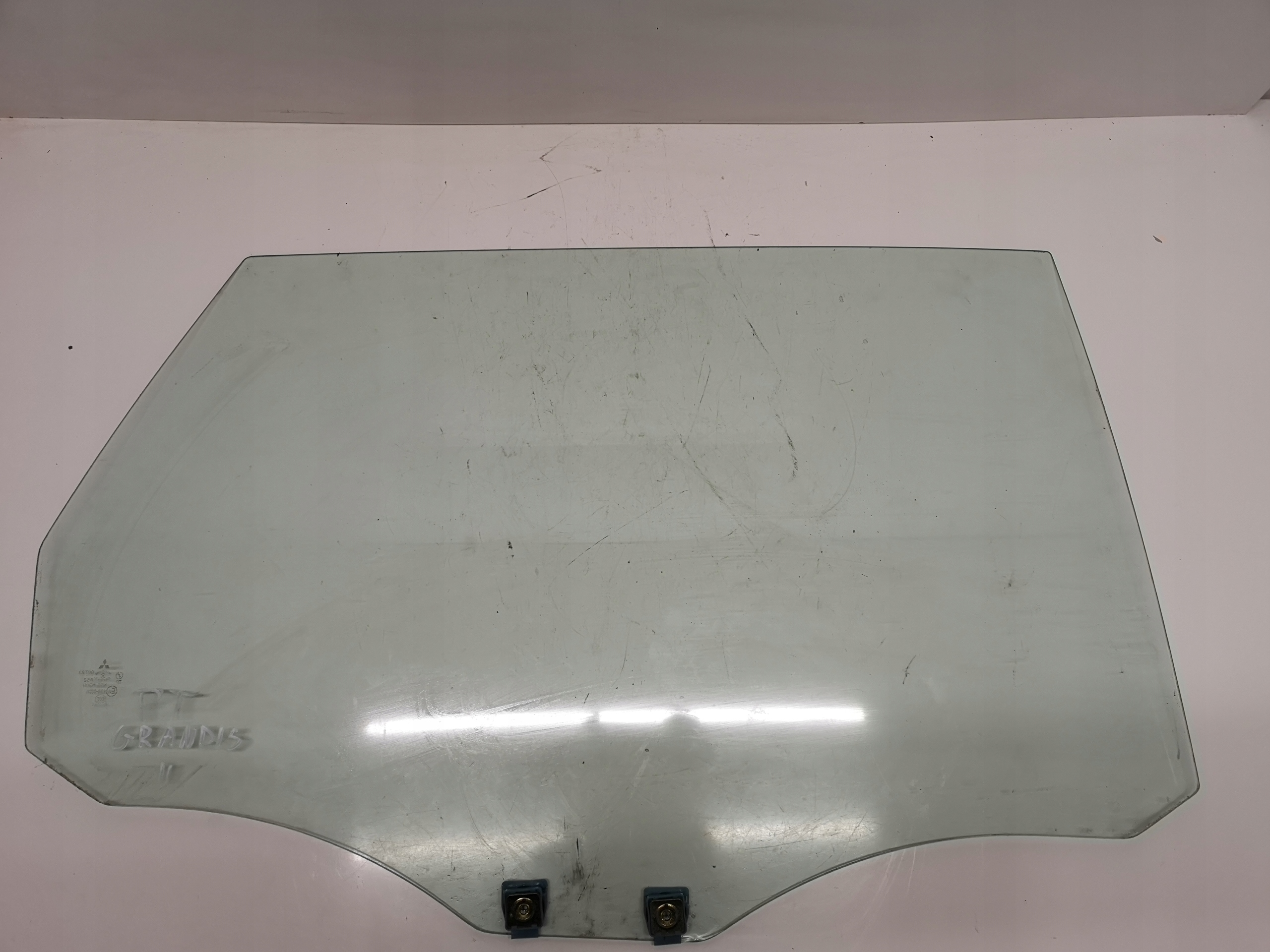MITSUBISHI GRANDIS 03-11 SZYBA PRAWA TYLNA