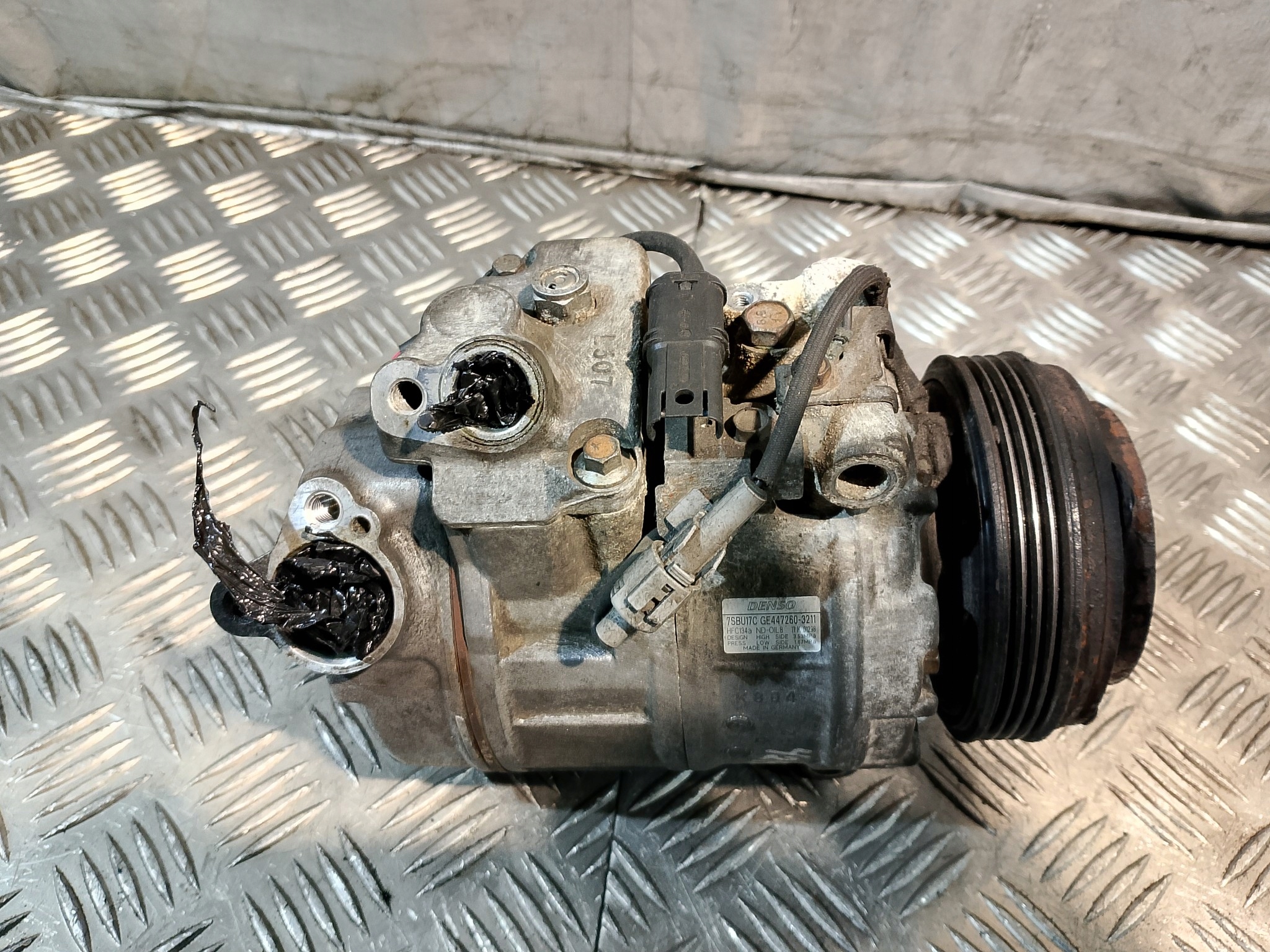 compressor compressor; of the air conditioning BMW E60 3.0 D DENSO GE447260-3211