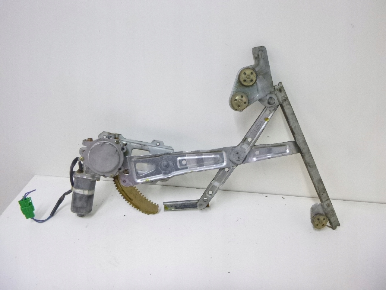 MÉCANISME VITRE ARRIÈRE DROITE SUBARU IMPREZA GC 94R.
