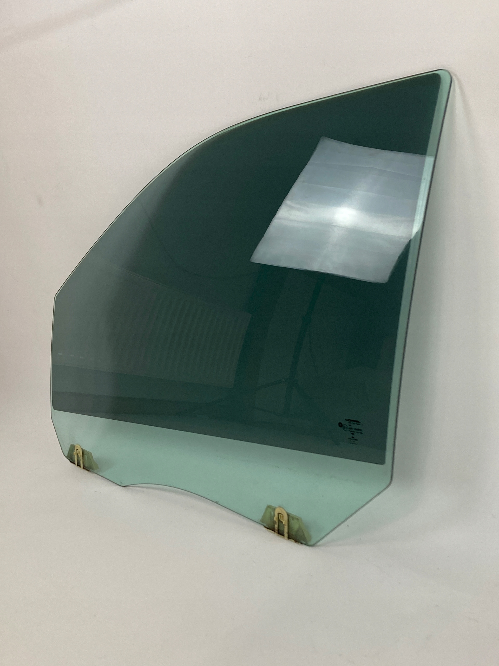 Ram 1500 Classic window side door przednich left front 2014-26