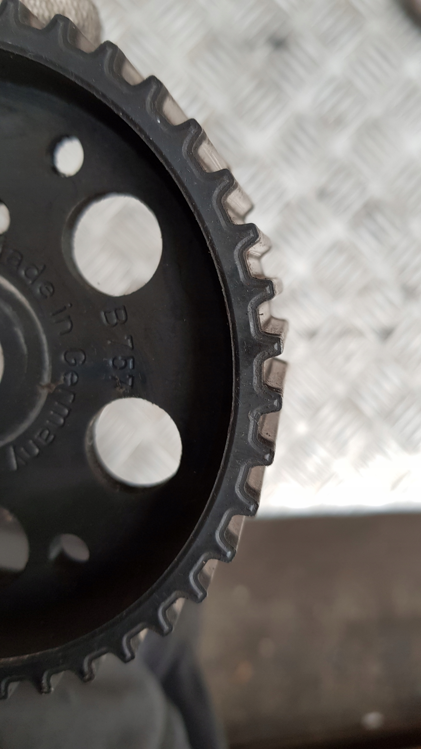 LYBRA THESIS 2.4 JTD wheel of injection pump