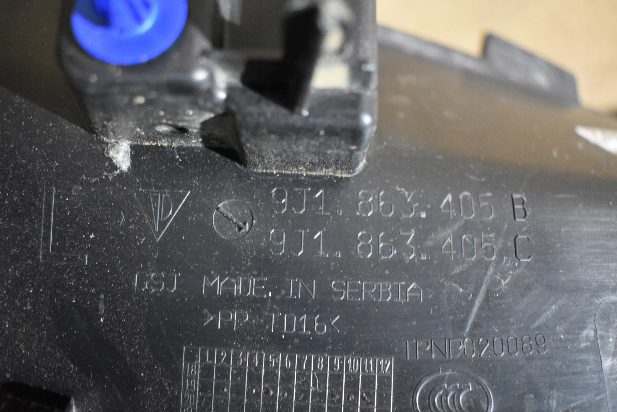 moulding cap threshold rear left PORSCHE TAYCAN 1