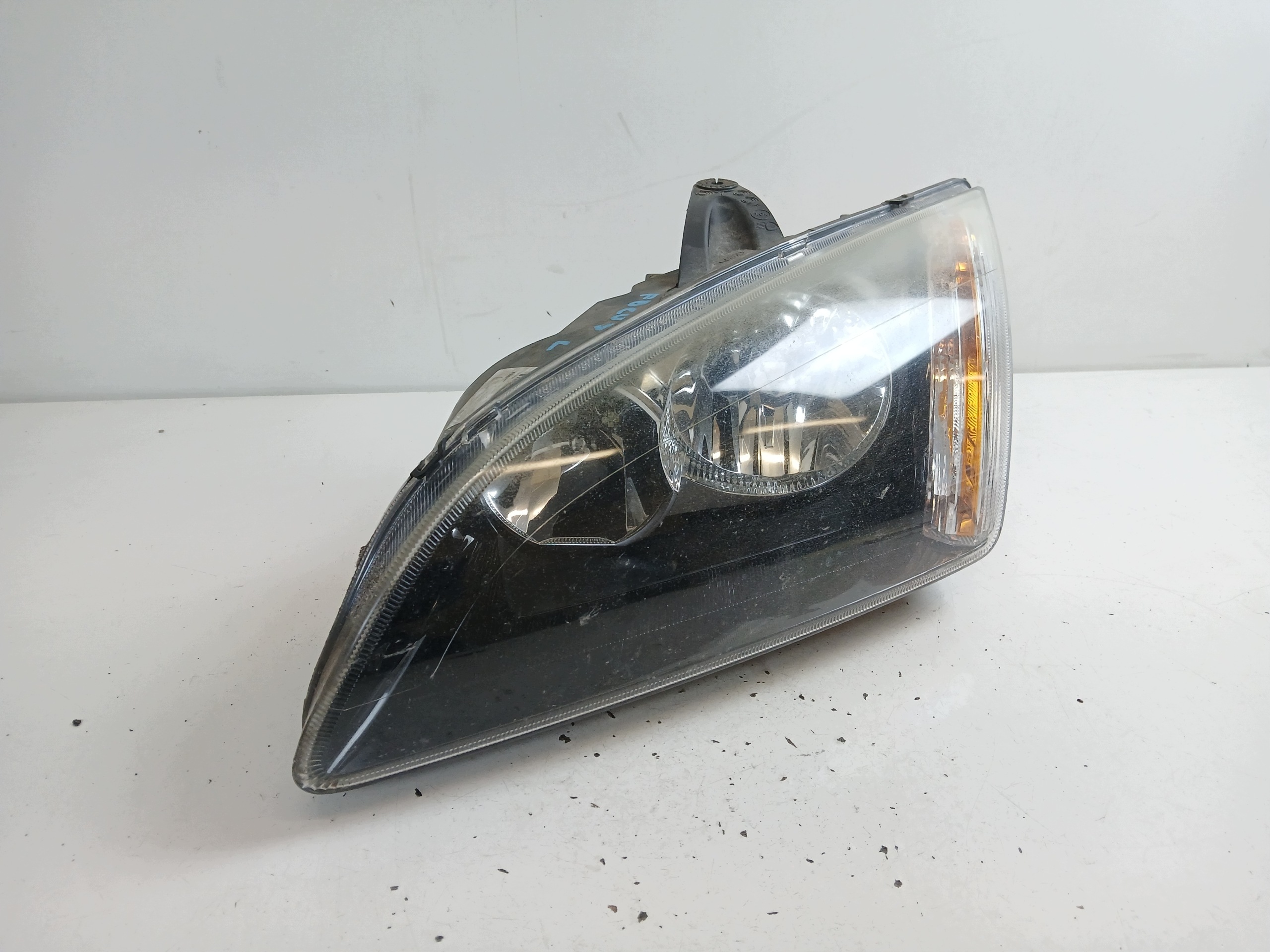 FORD C MAX MK1 light left front LADNA CIEMNA